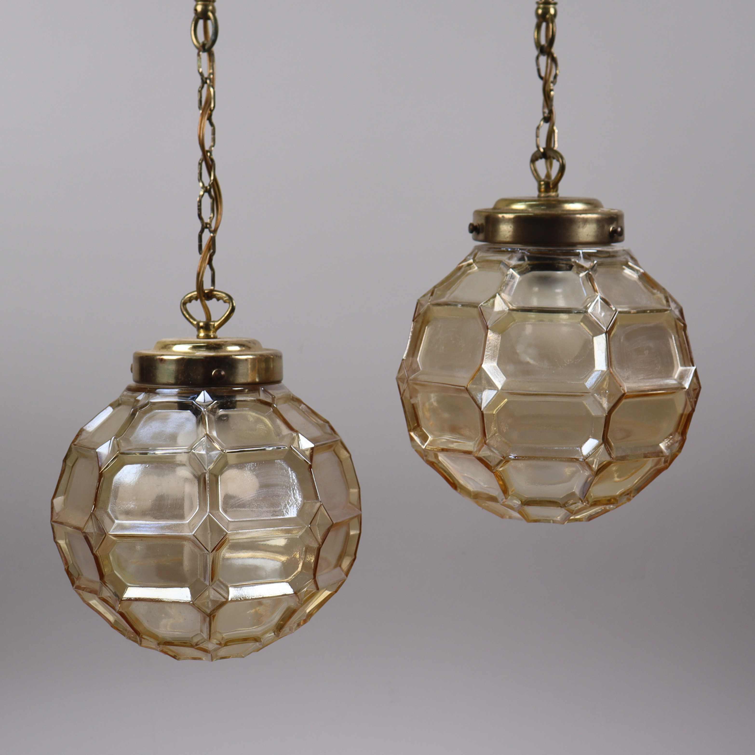 TAKLAMPA, Reijmyre Armaturfabrik AB, mässing och glas, 1 par.