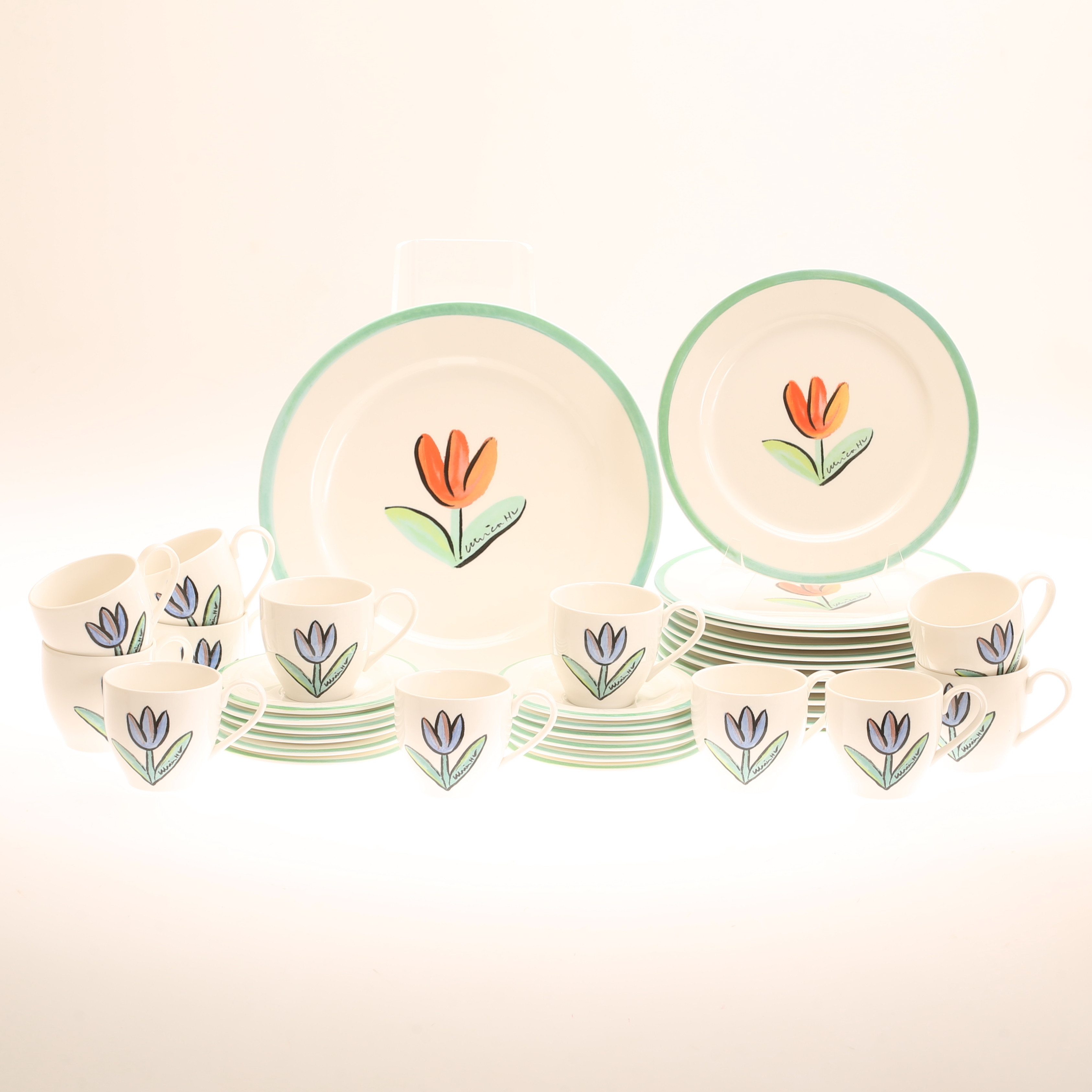 ULRICA HYDMAN-VALLIEN. Kaffeservis, 25 delar, porslin, "Tulpan".