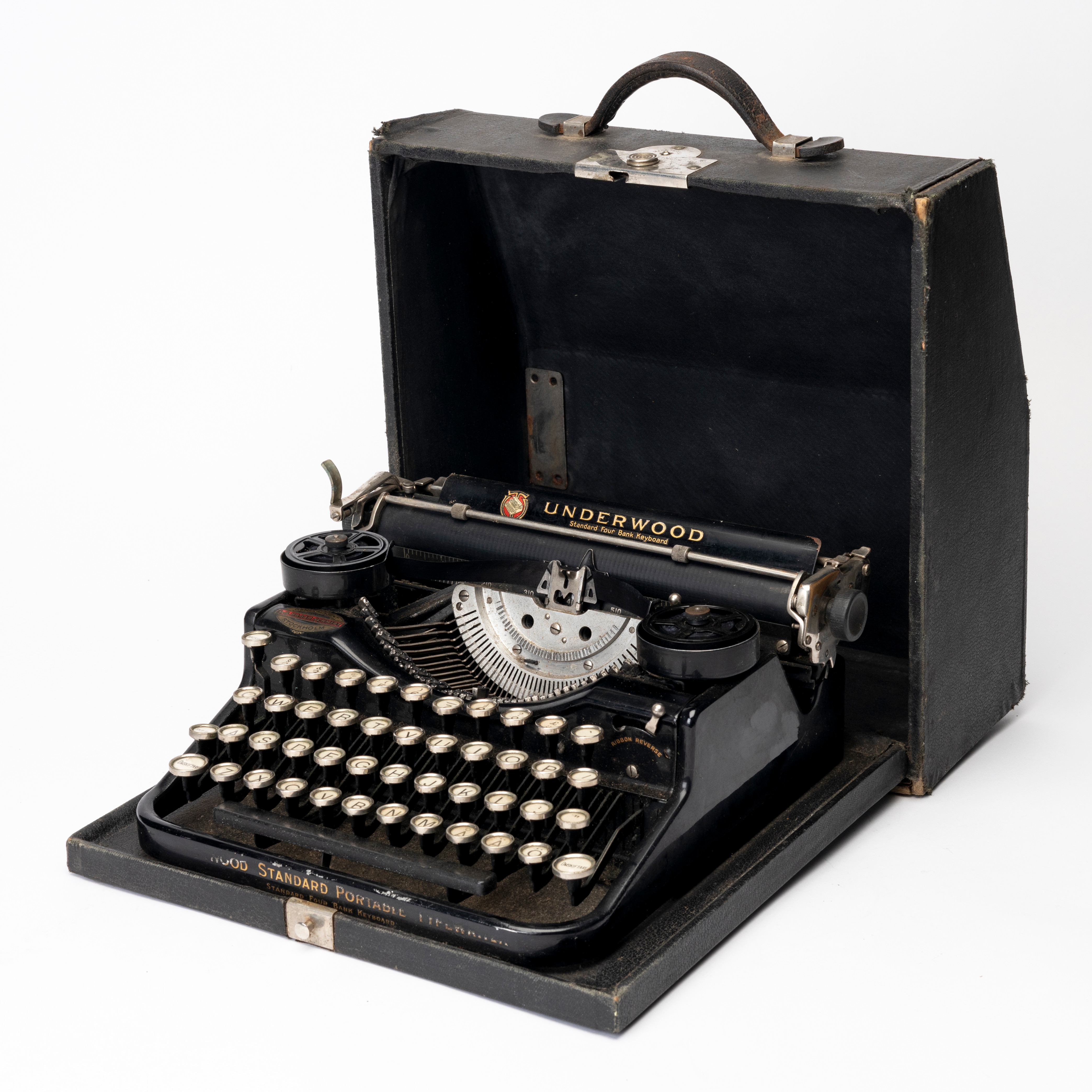 RESESKRIVMASKIN, Underwood, USA, 1920/30-tal, med väska.