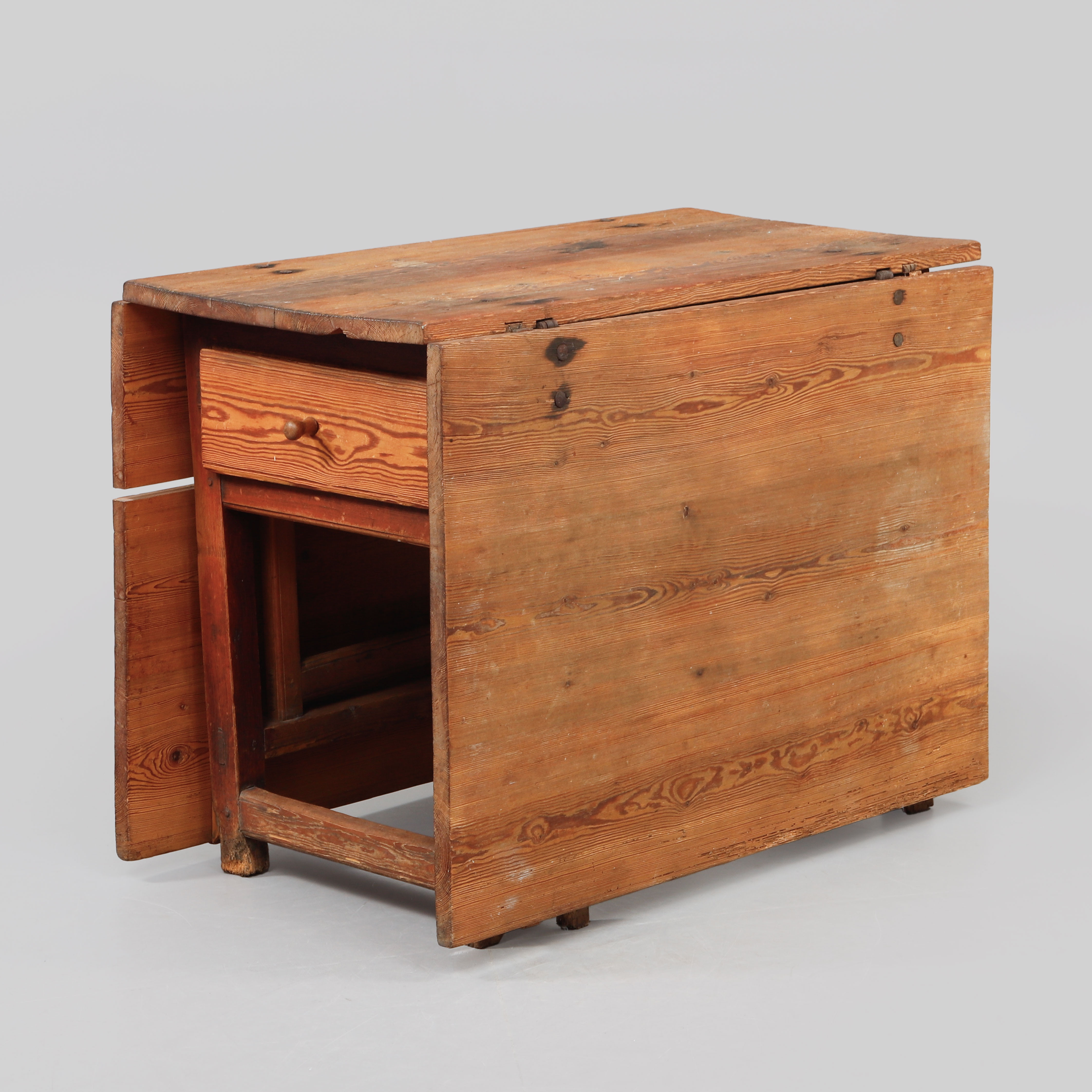 SLAGBORD, furu, 1800-tal.