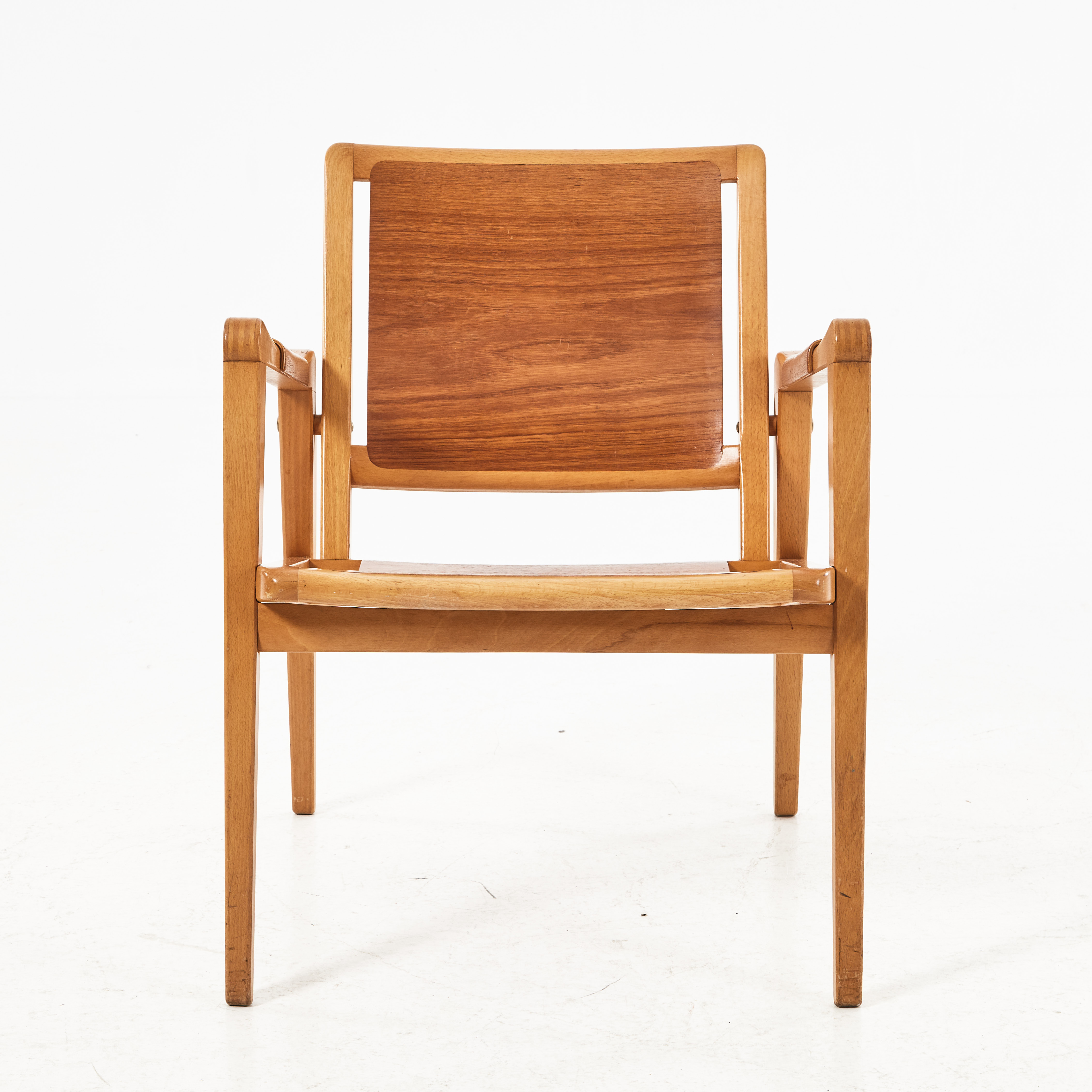 AXEL LARSSON, armlänstol, Svenska Möbelfabrikerna, Bodafors, designår 1948.