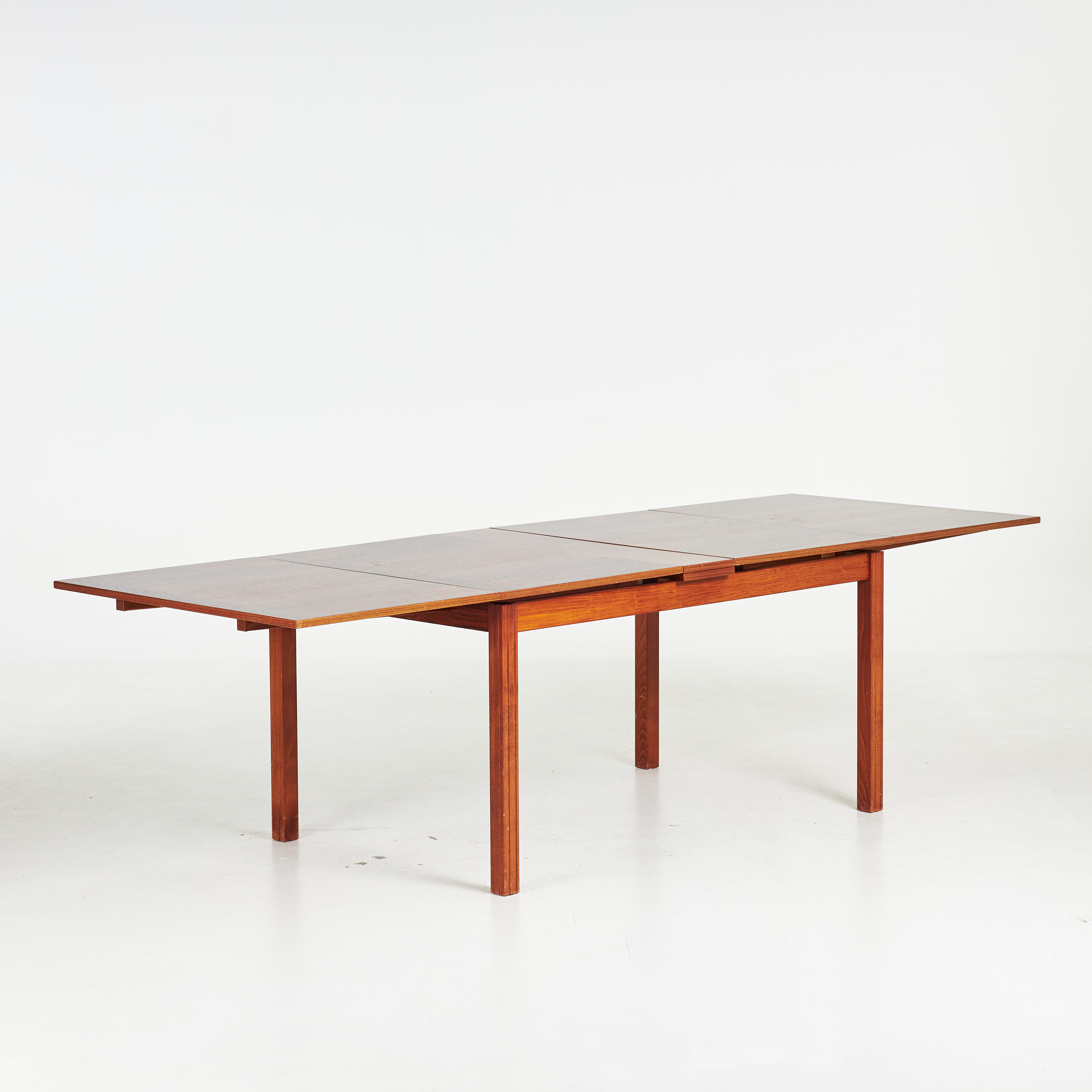 MATBORD, 1900-talets mitt, riopalisander, Skaraborgs Möbelundstri, Tibro.