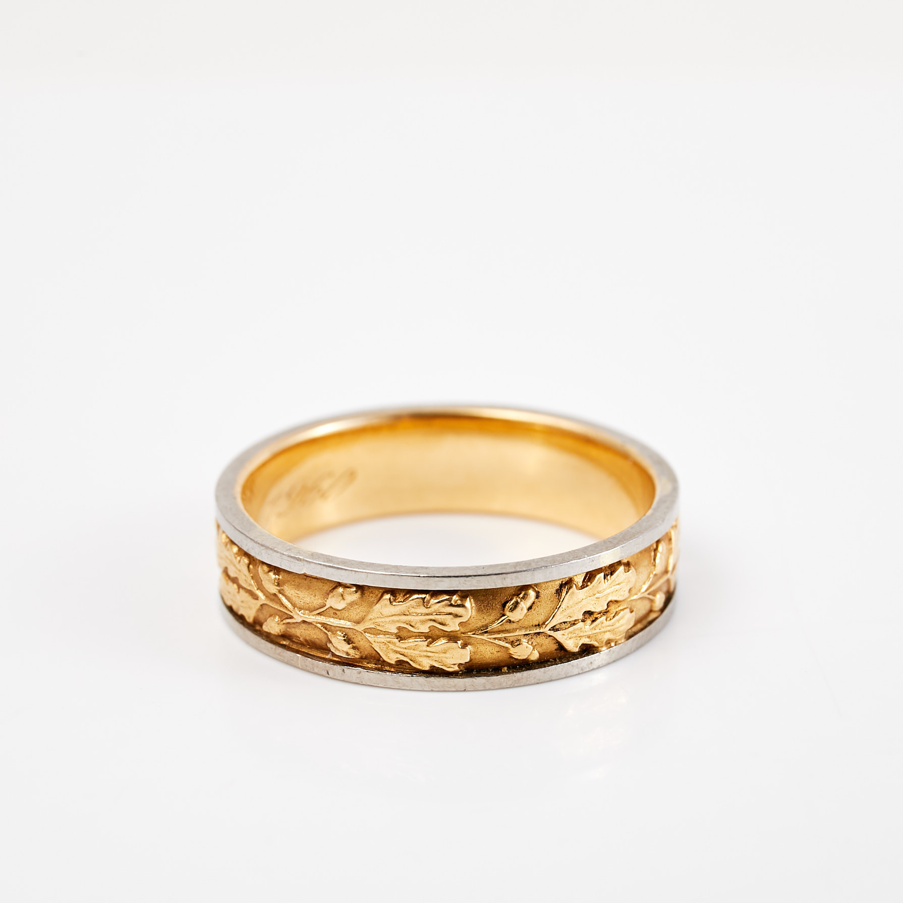RING, s.k. ingenjörsring, 18 k röd- och vitguld, Guldkedjan Gk Ab, Uppsala, 1960.
