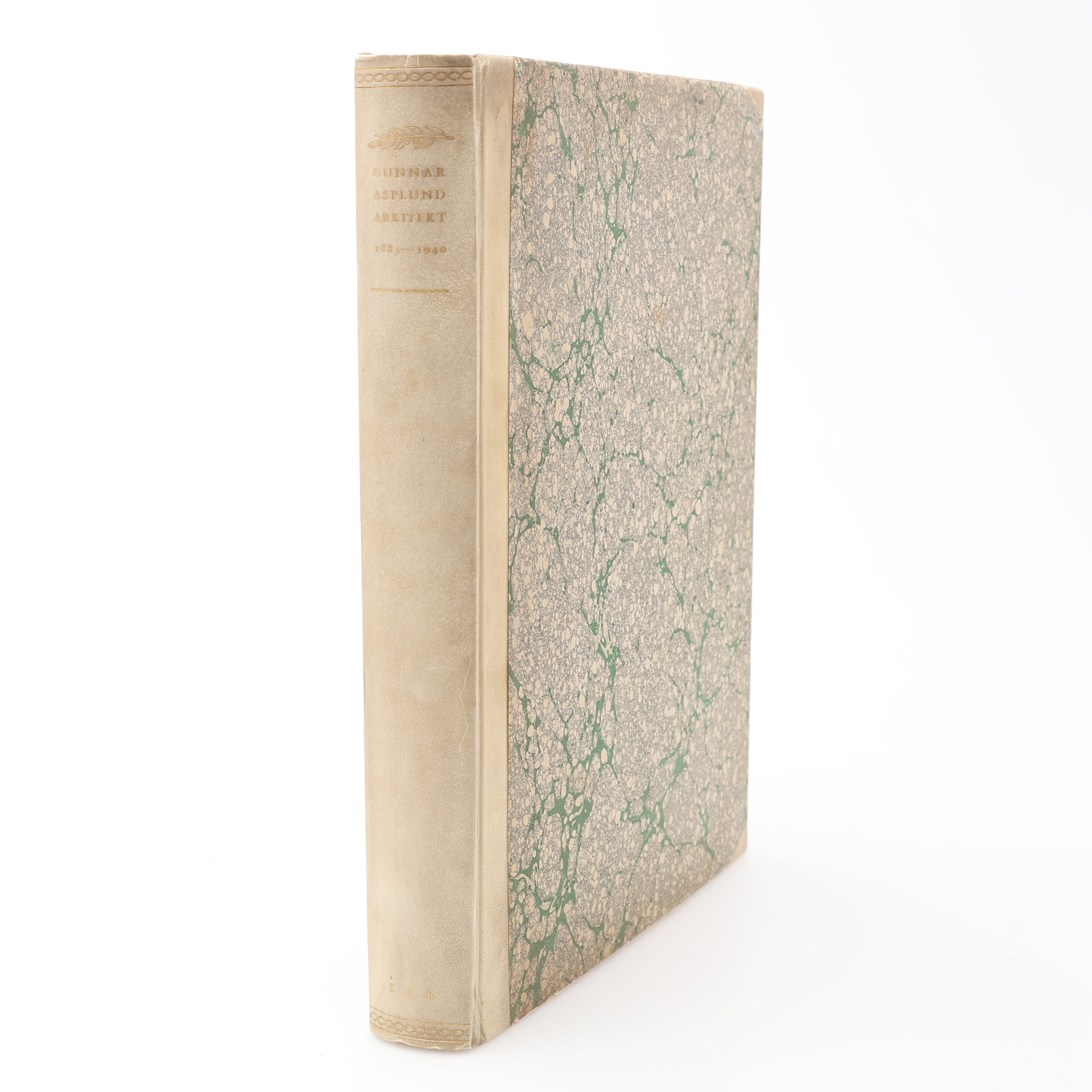 ARKITEKTUR. DEN STORA RIKT ILLUSTRERADE MONOGRAFIN OM GUNNAR ASPLUND ARKITEKT 1885-1940. NR. 270 AV 1000 EXEMPLAR.