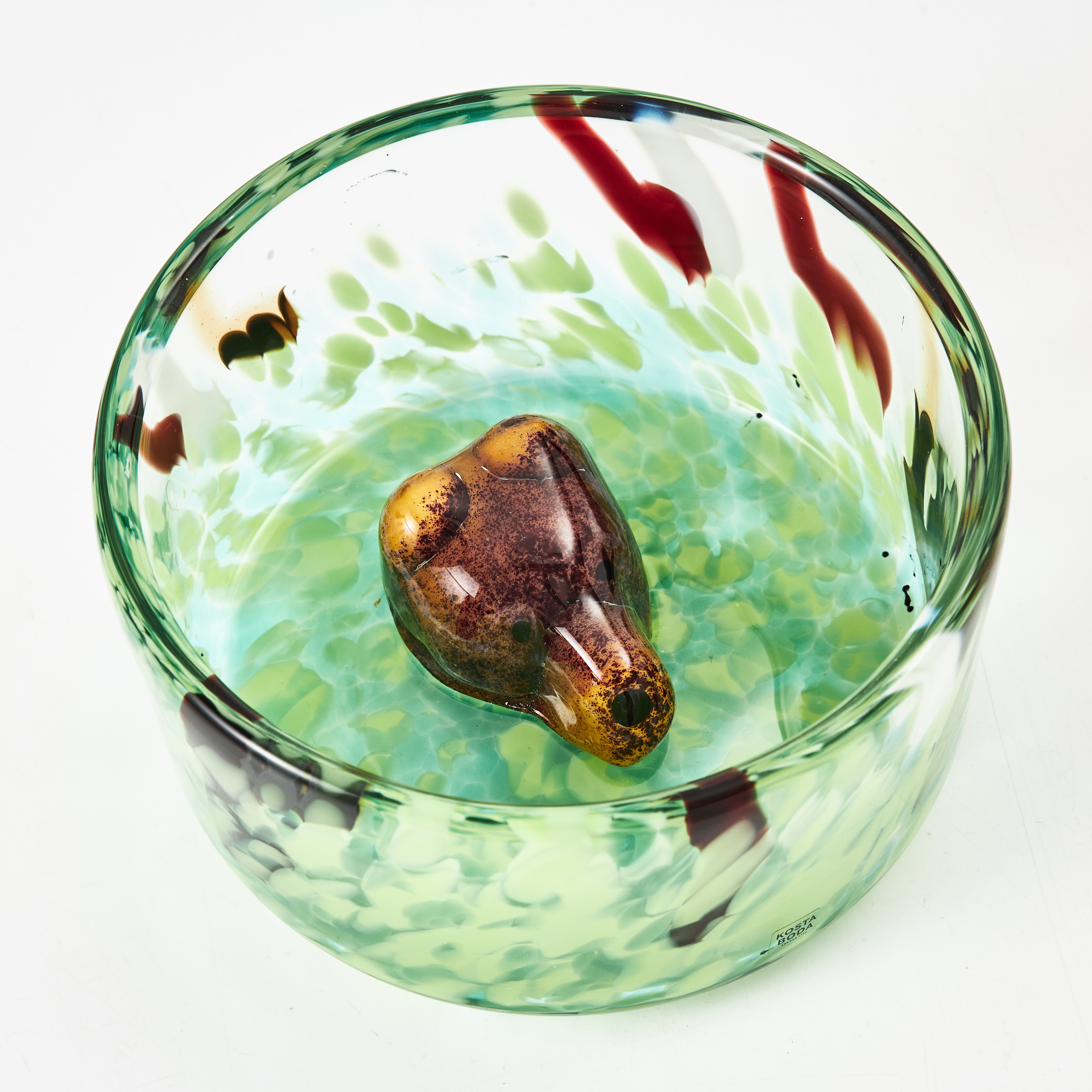 ERNST BILLGREN. "New Friends", Kosta Boda, glas, med björn.