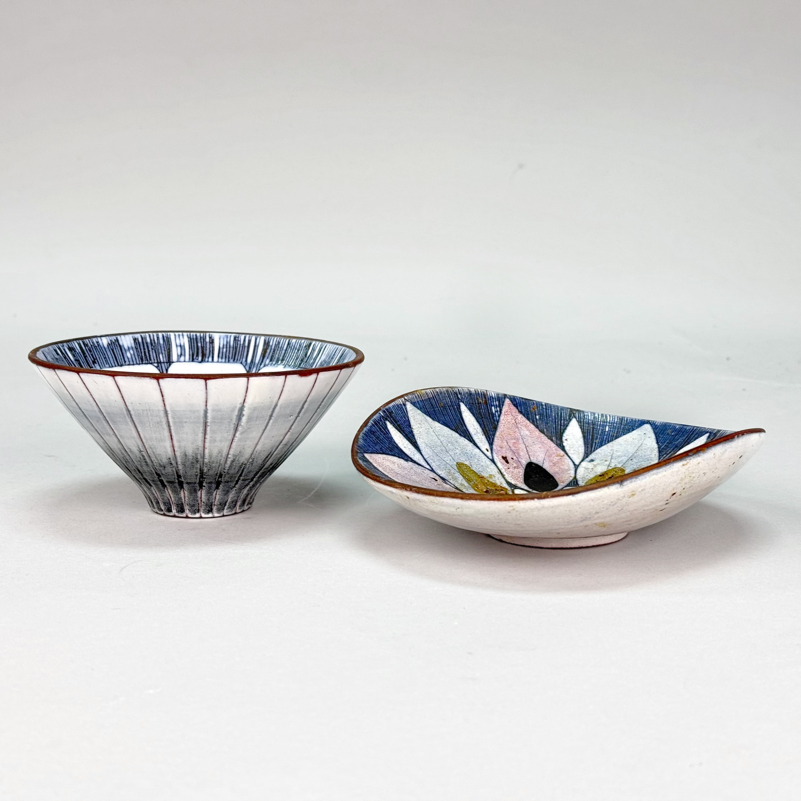 SKÅLAR - Keramikskålar Tilgmans, Alingsås keramik, Signerade , 1900-talets andra hälft.