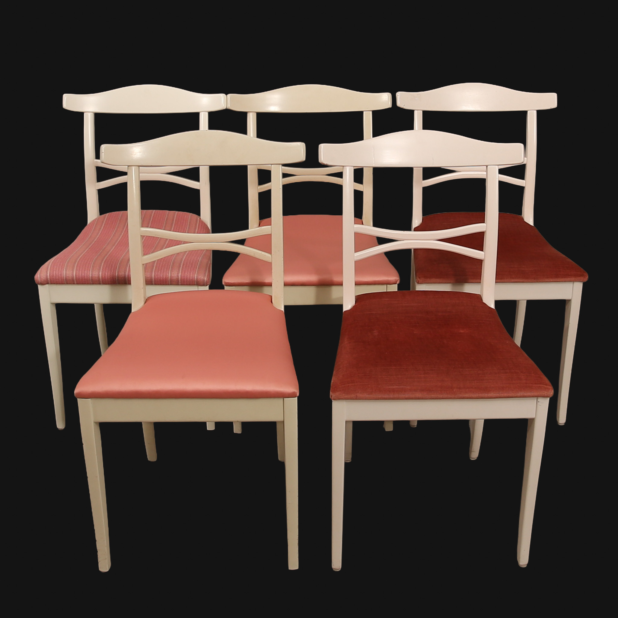 CARL MALMSTEN. Stolar "Birgitta", Bodafors, vitmålade med klädda sitsar, 5 stycken, 1960- tal.