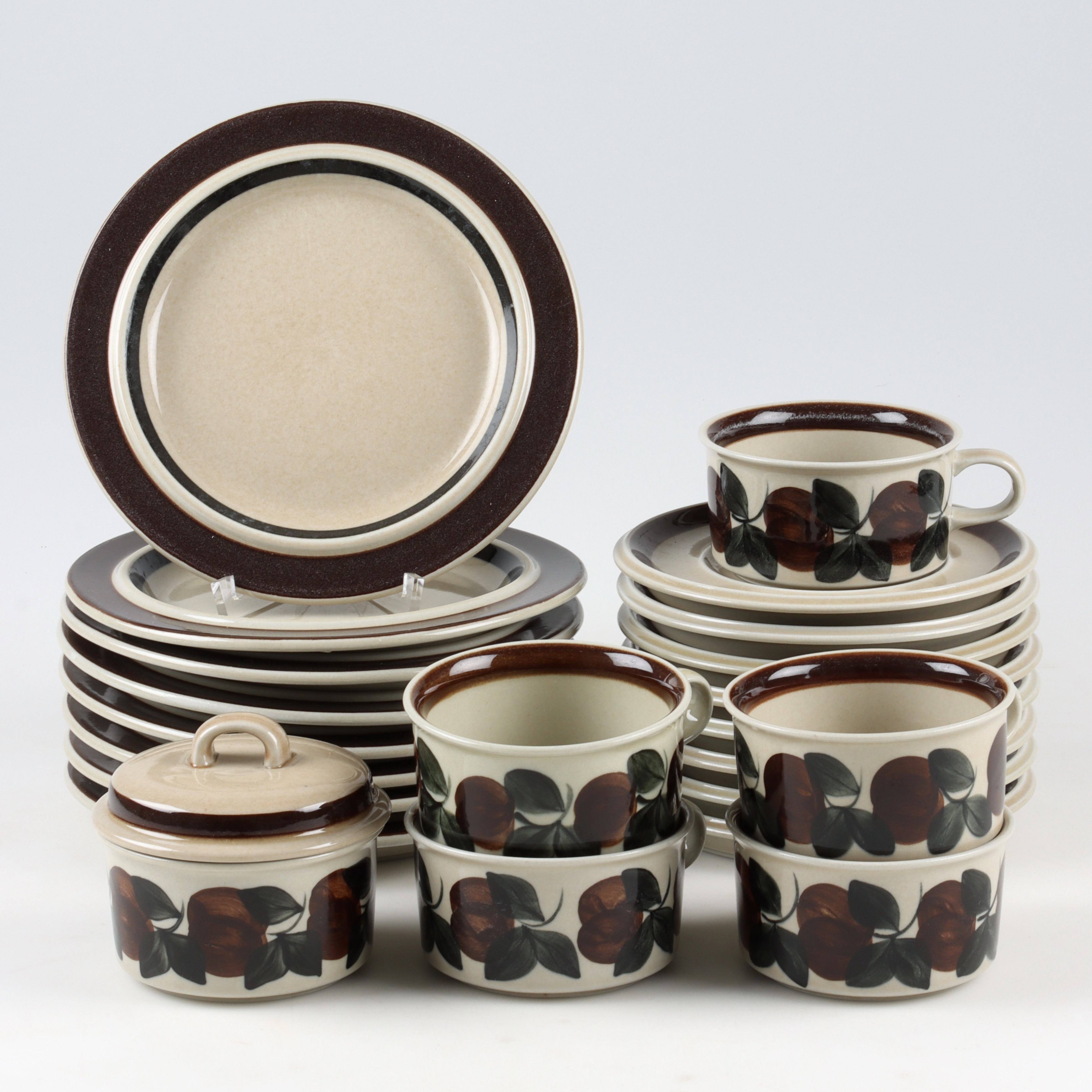 ULLA PROCOPÉ. Servisdelar, 22 delar, porslin, Ruija, Arabia, Finland.