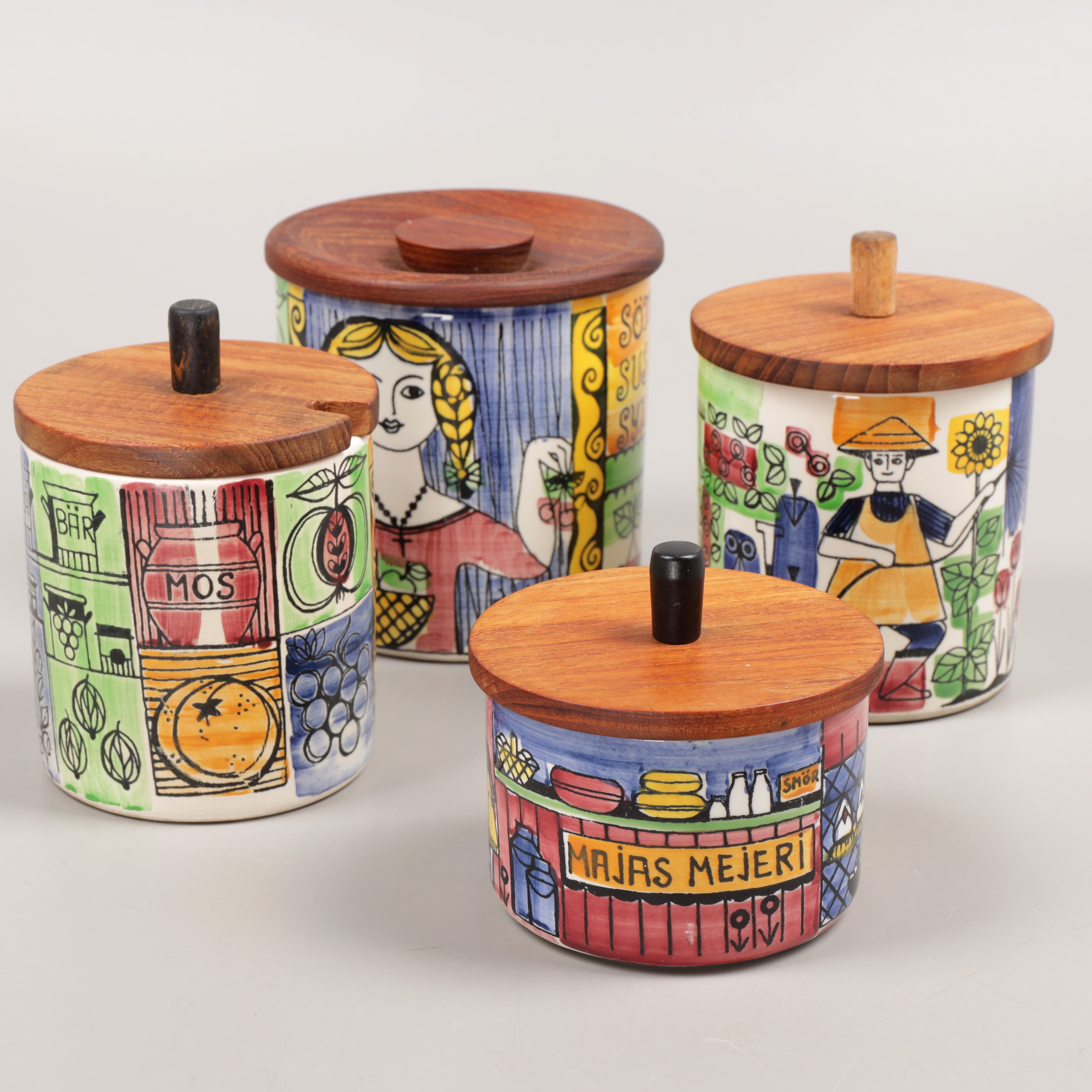 ANITA NYLUND. Burkar med lock, 4 st, "Vår lilla stad", JIE, Gantofta, 1960-tal.