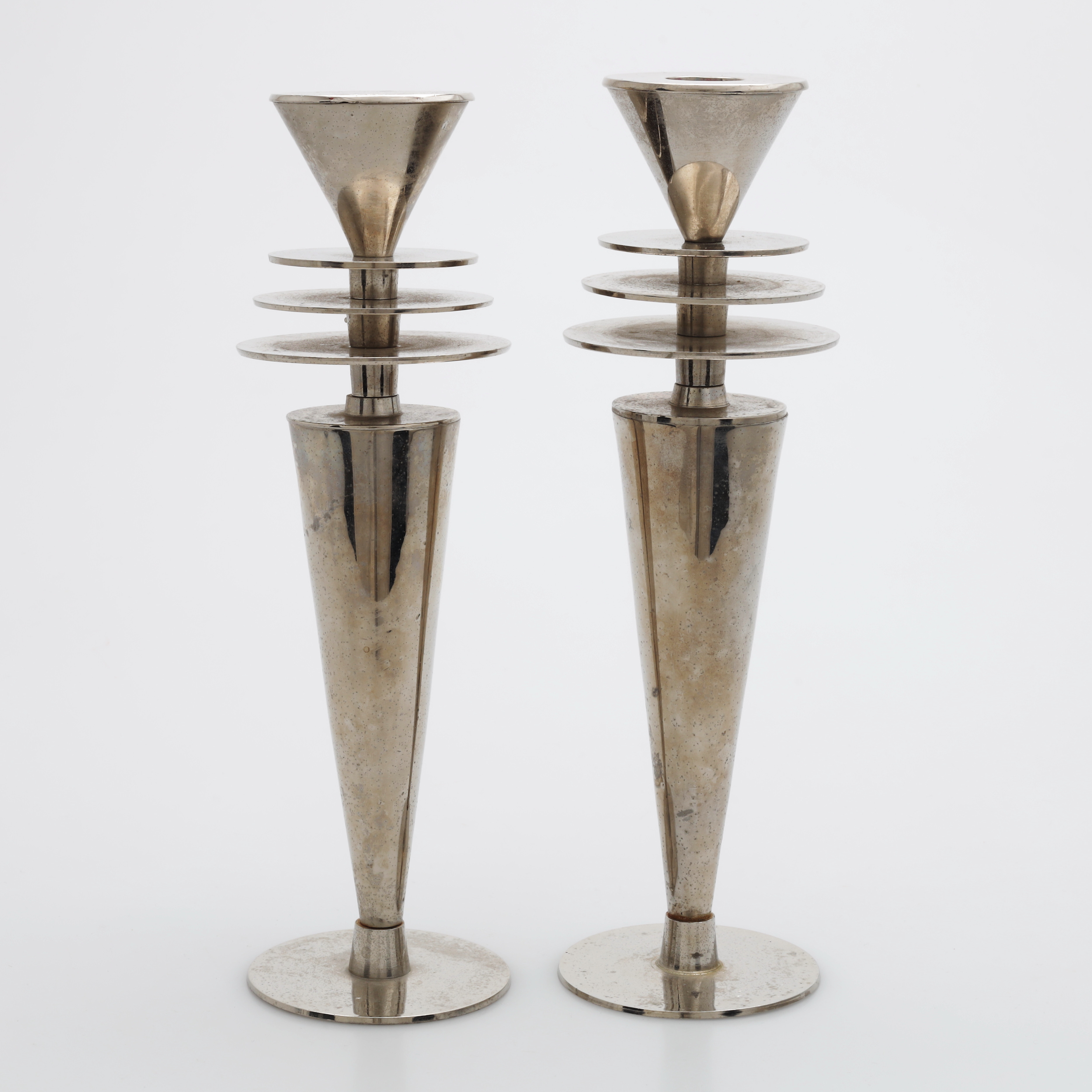 LJUSSTAKAR, ett par, metall, 1900-talets andra hälft.