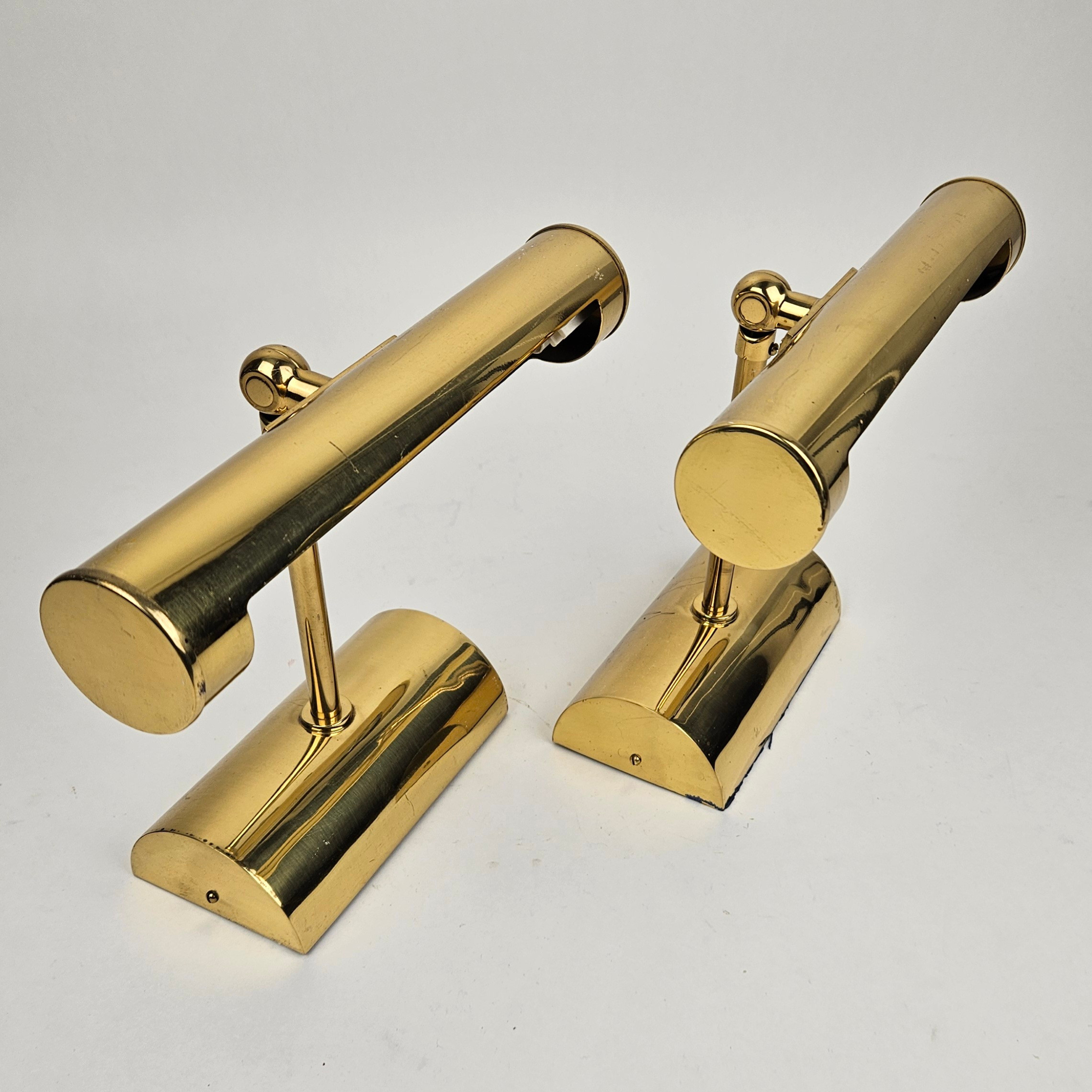 VÄGGLAMPOR, ett par, mässing, 1900-tal.