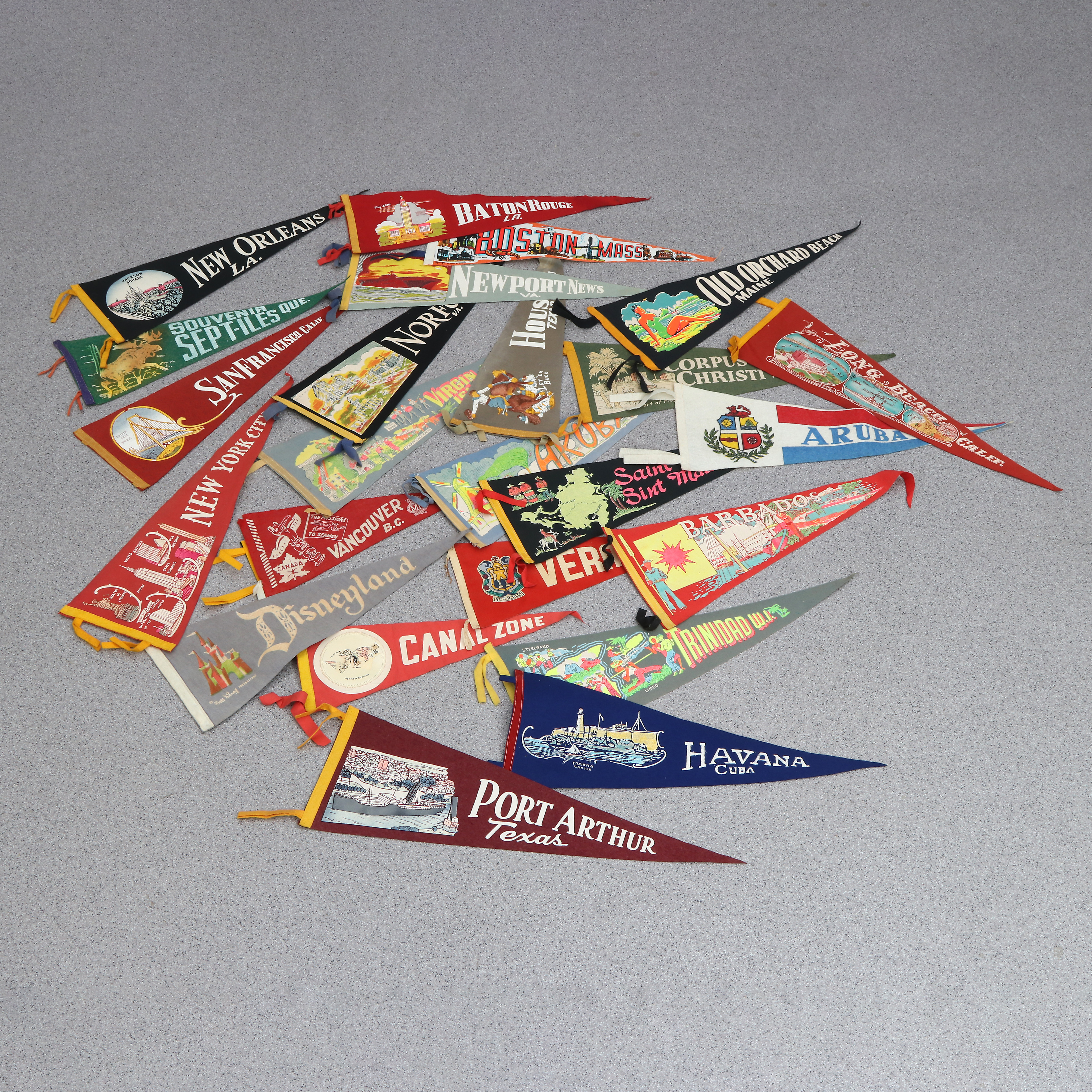 SOUVENIR-VIMPLAR, 25 ST. USA, ca 1950-tal, diverse städer, Dinsyland m.m.