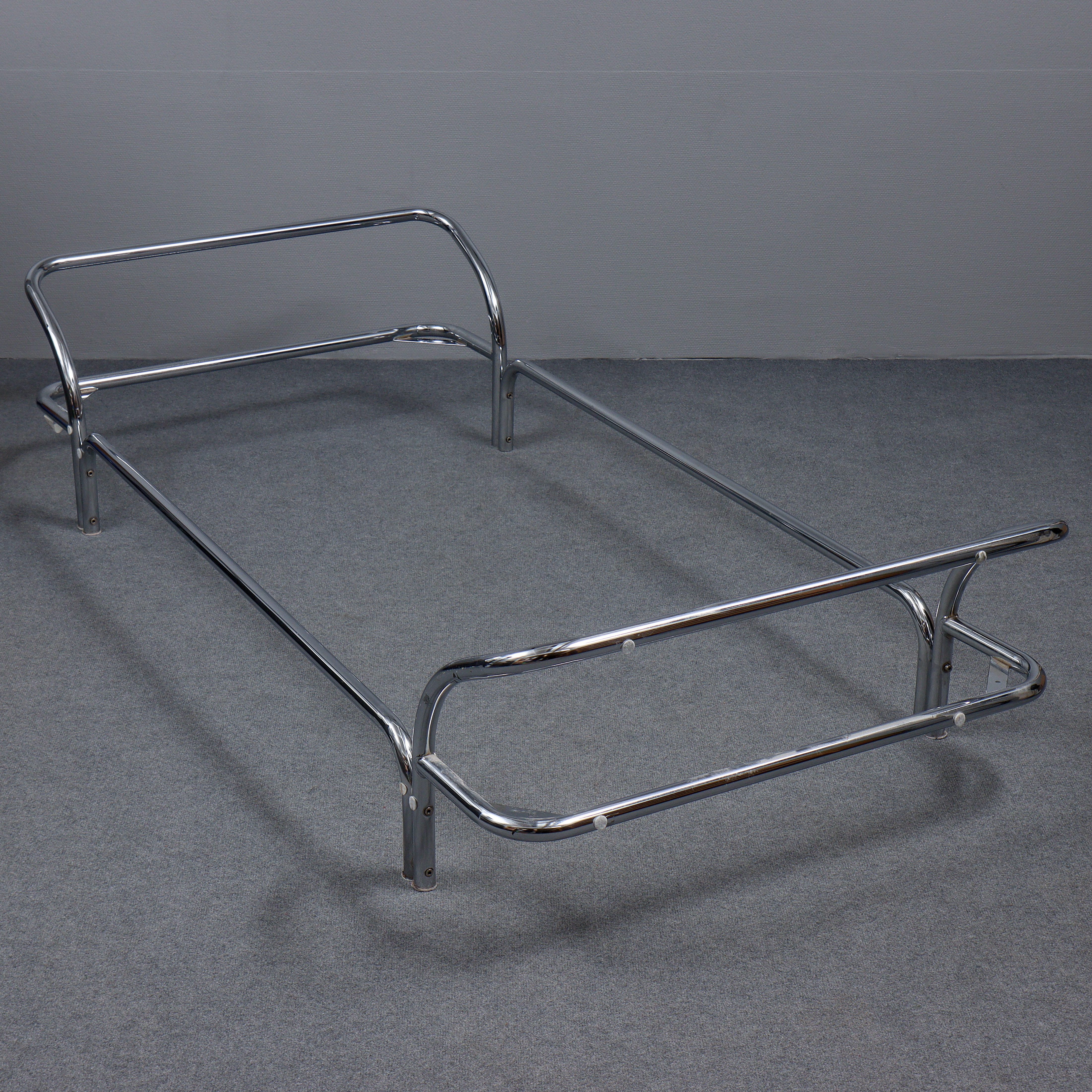 KNUT HAGBERG. KROMAD SÄNGGAVEL "KROMVIK" IKEA (DESIGN KNUT HAGBERG 1981).