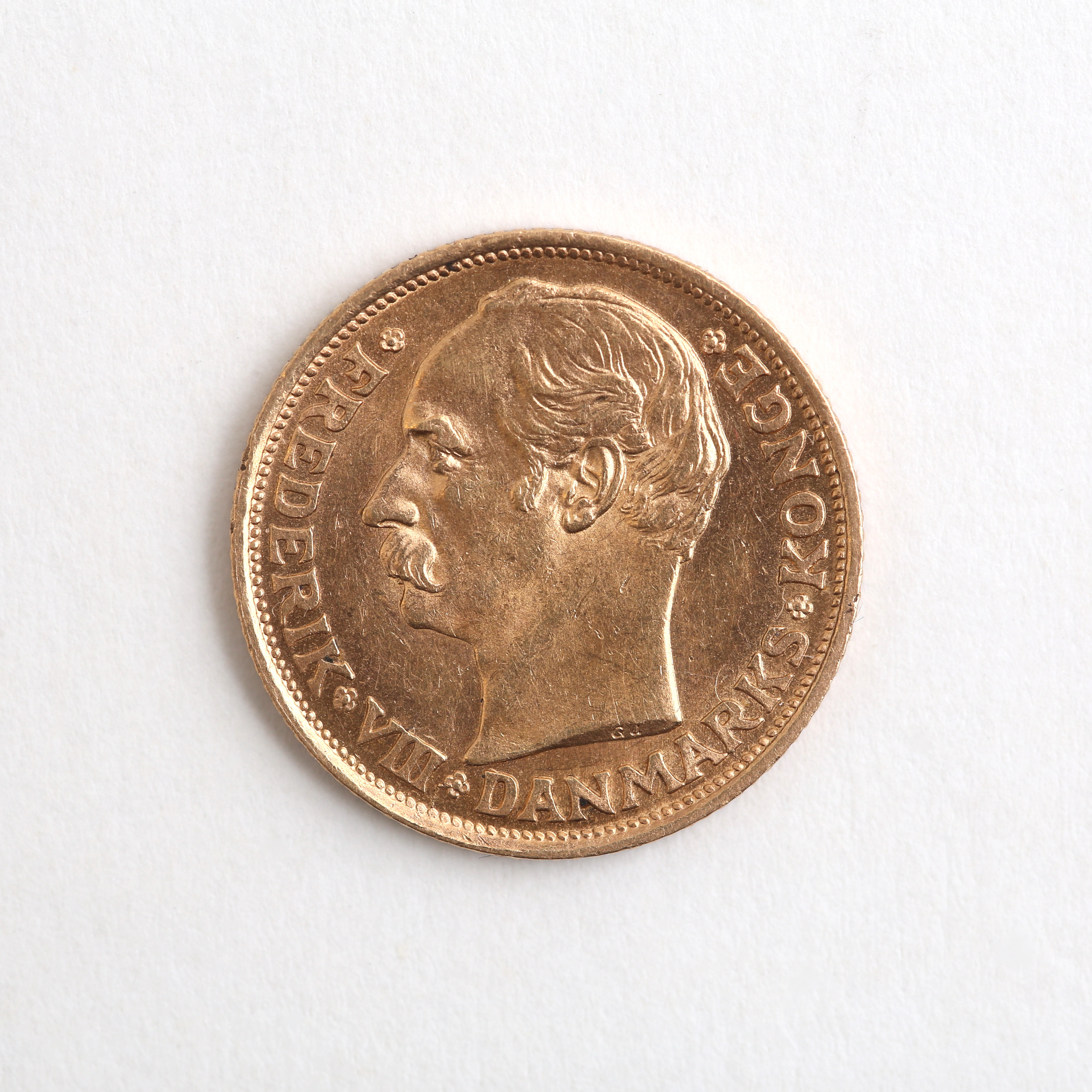 GULDMYNT, 10kr, 21,6k, Danmark 1908, vikt 4,48 gram.