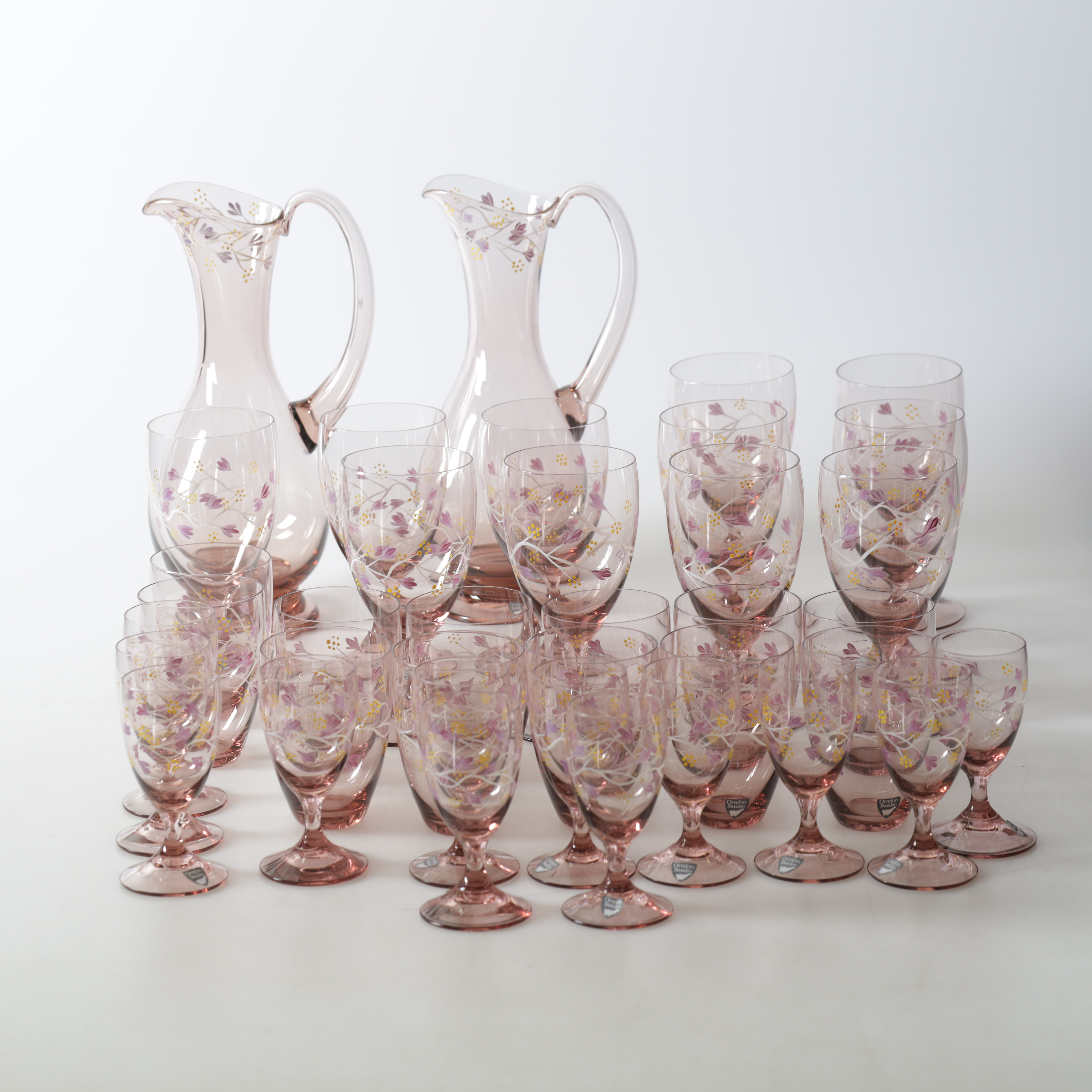 EVA ENGLUND. Glasservis, 37 delar, "Lina", Orrefors, limiterad utgåva.