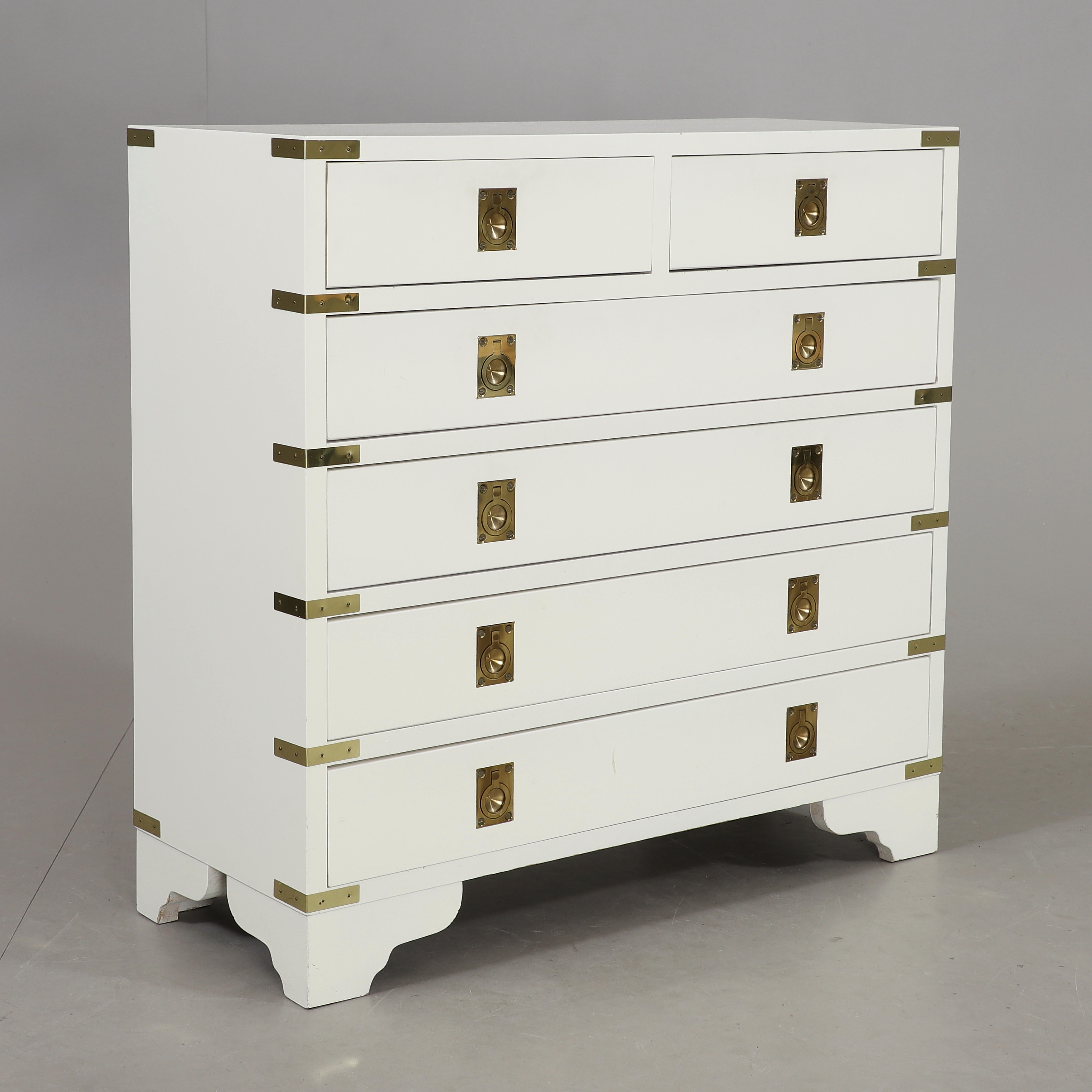 BYRÅ, engelsk stil, 1900-talets andra hälft.