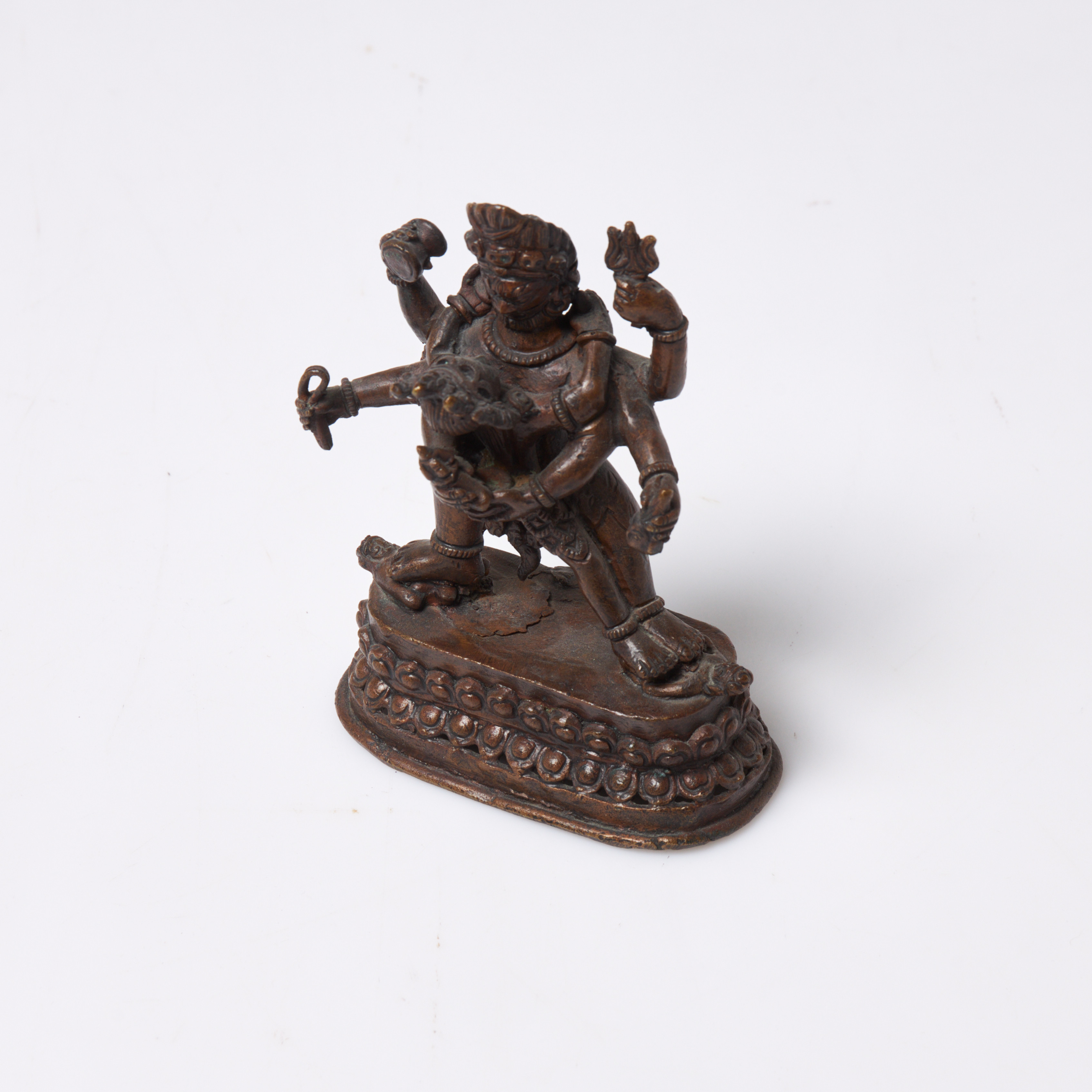 YAMANTAKA VAJRABHAIRAVA, figurin, föreställande två skräckinjagande som omfamnar varandra, brons, 1900-tal.