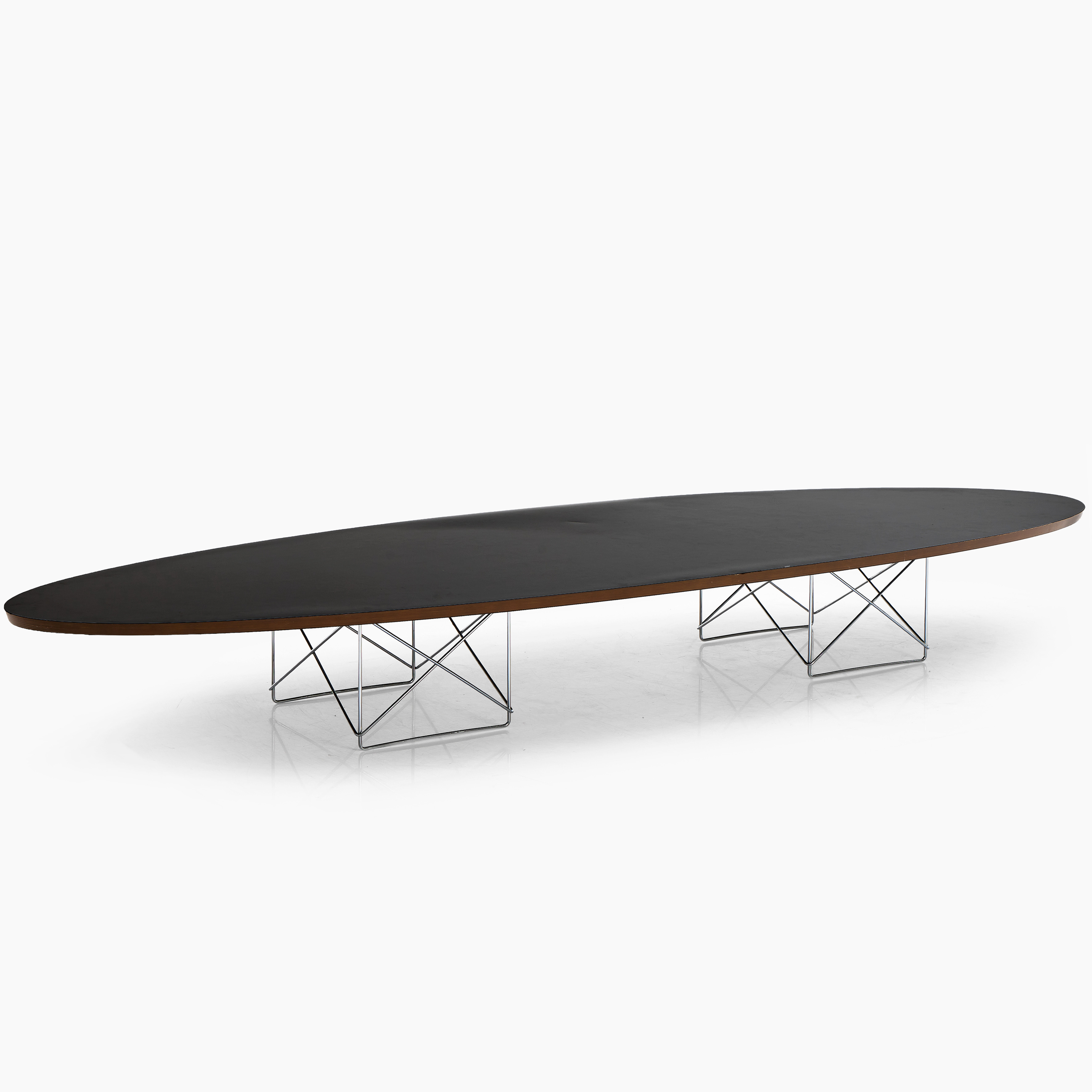 CHARLES & RAY EAMES. Soffbord, "Surfboard table", Vitra, 2012, etikettmärkt. Modell formgiven 1951.