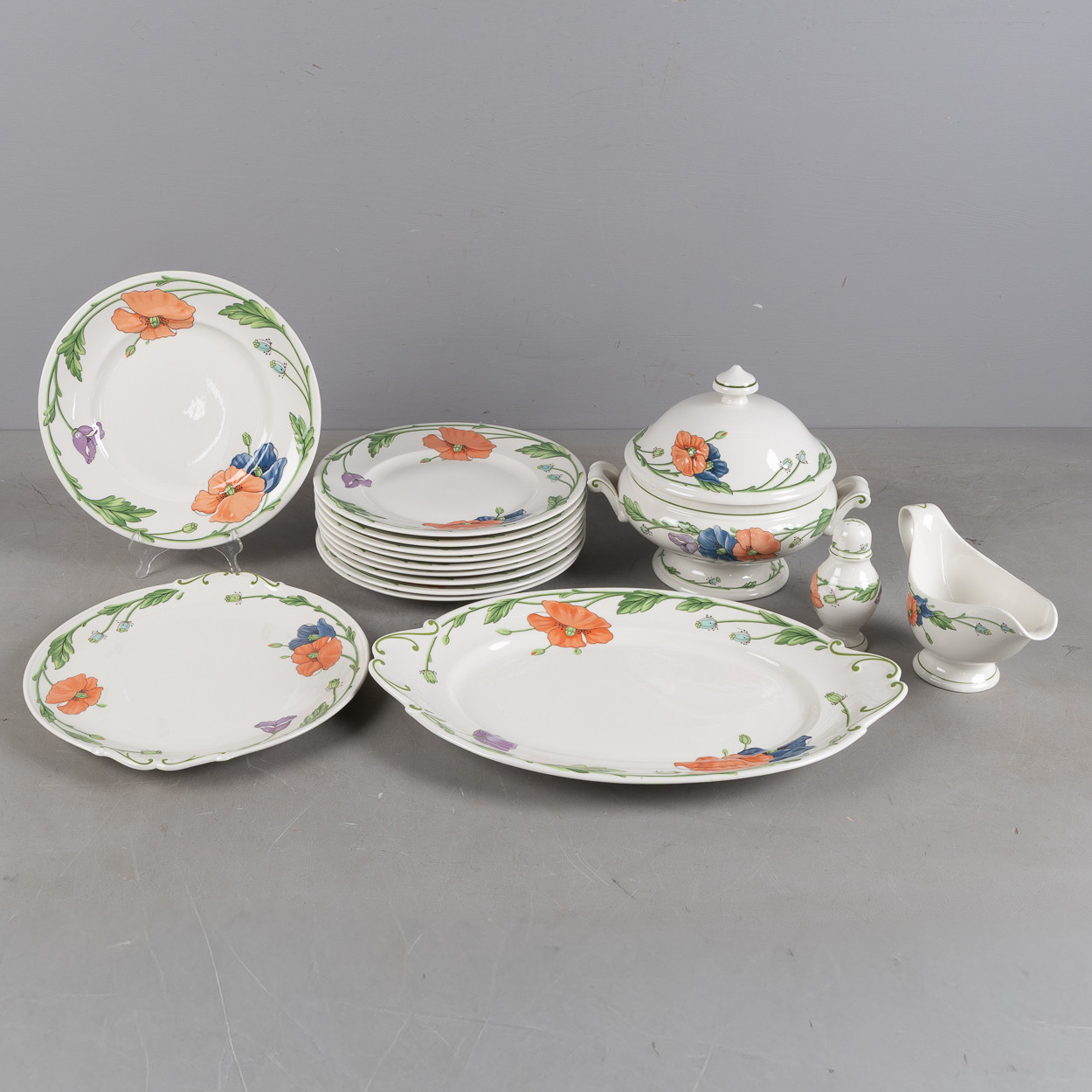 MATSERVIS, "Amapola", 15 delar, Villeroy & Boch, Tyskland, 1900-talets senare del.