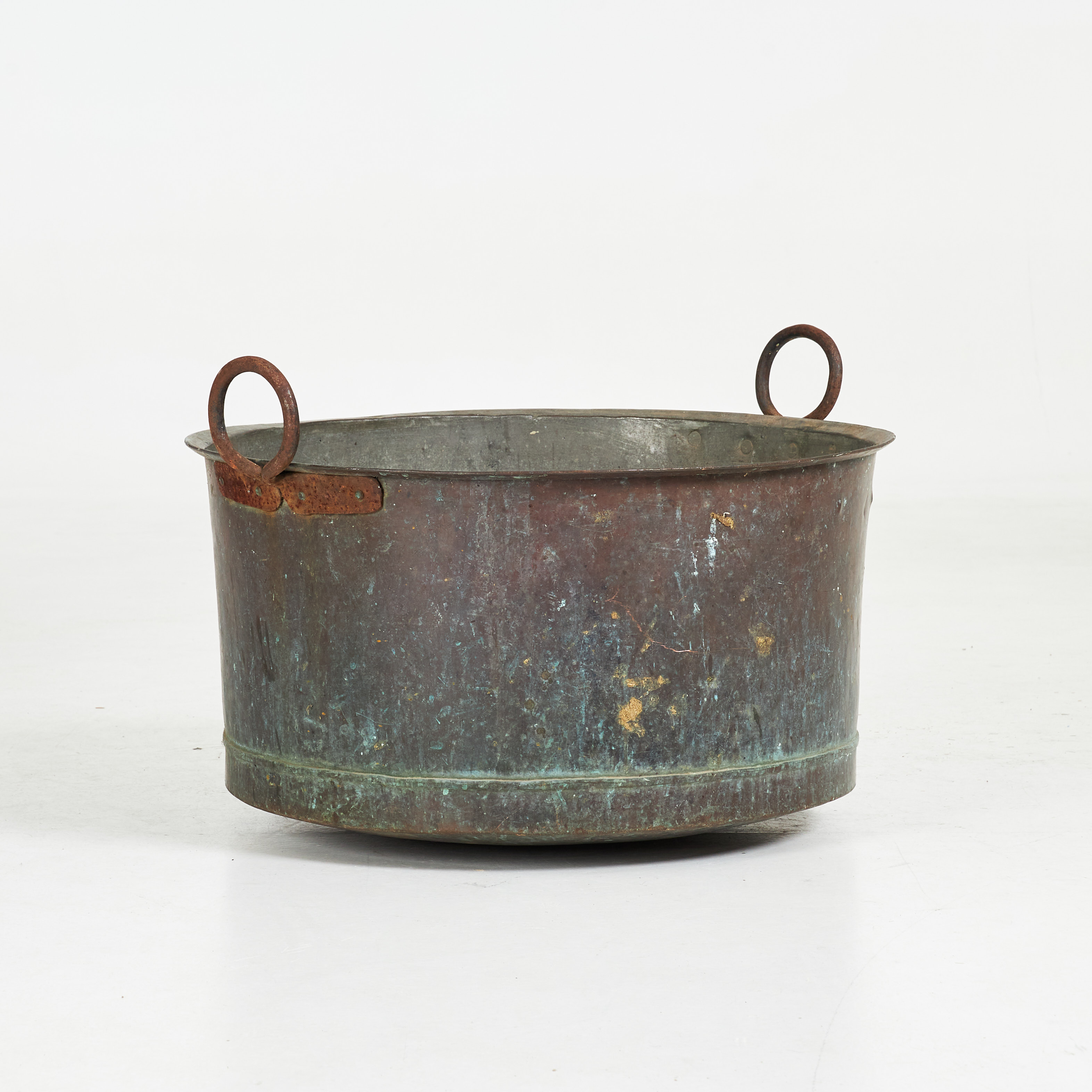 KÄRL, koppar, hänklar i järn, 18/1900-tal.