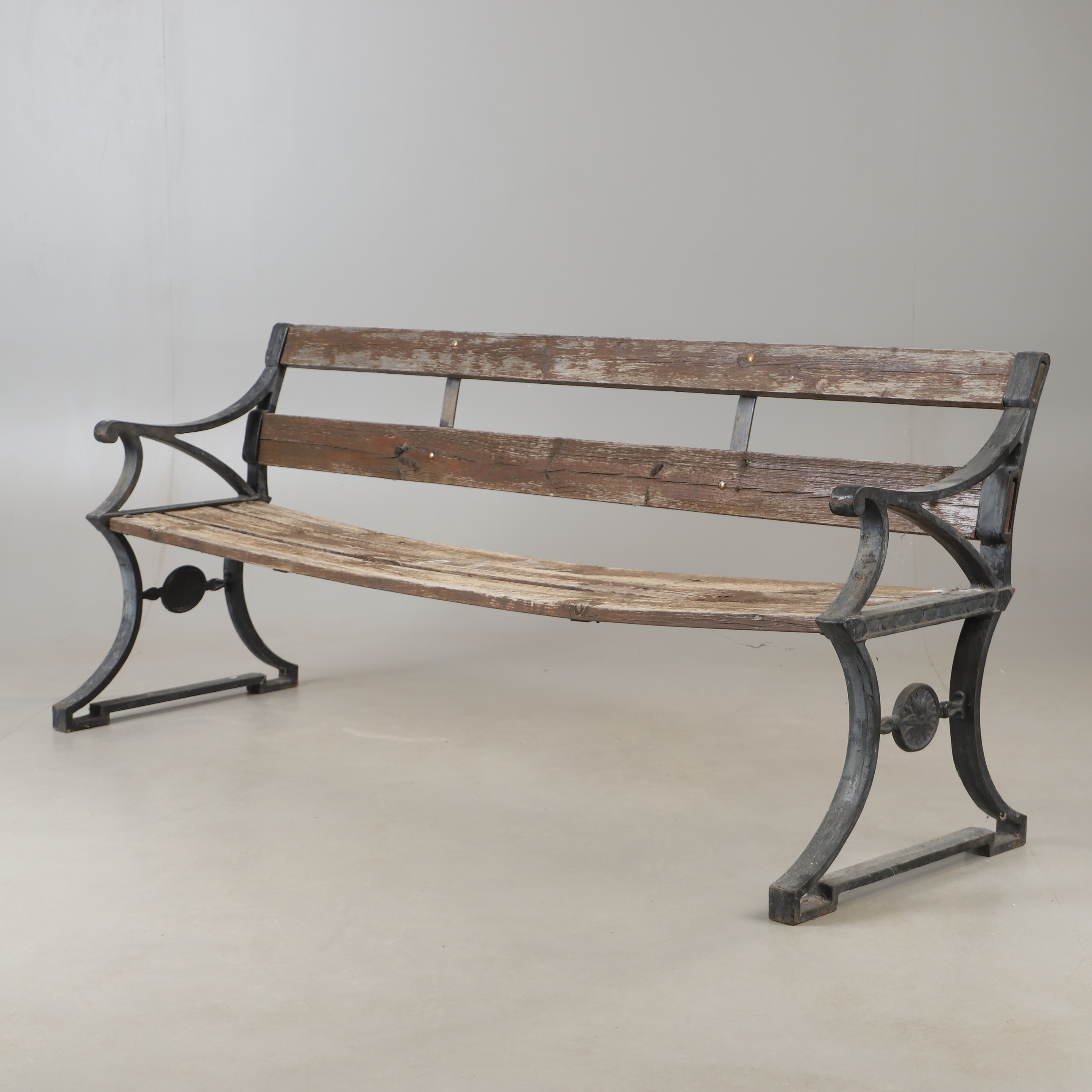 FOLKE BENSOW. Trädgårdsbänk, "Trädgårdsmöbeln Näfveqvarn nr 3", gjutjärn, Näfveqvarns bruk, 1900-tal.