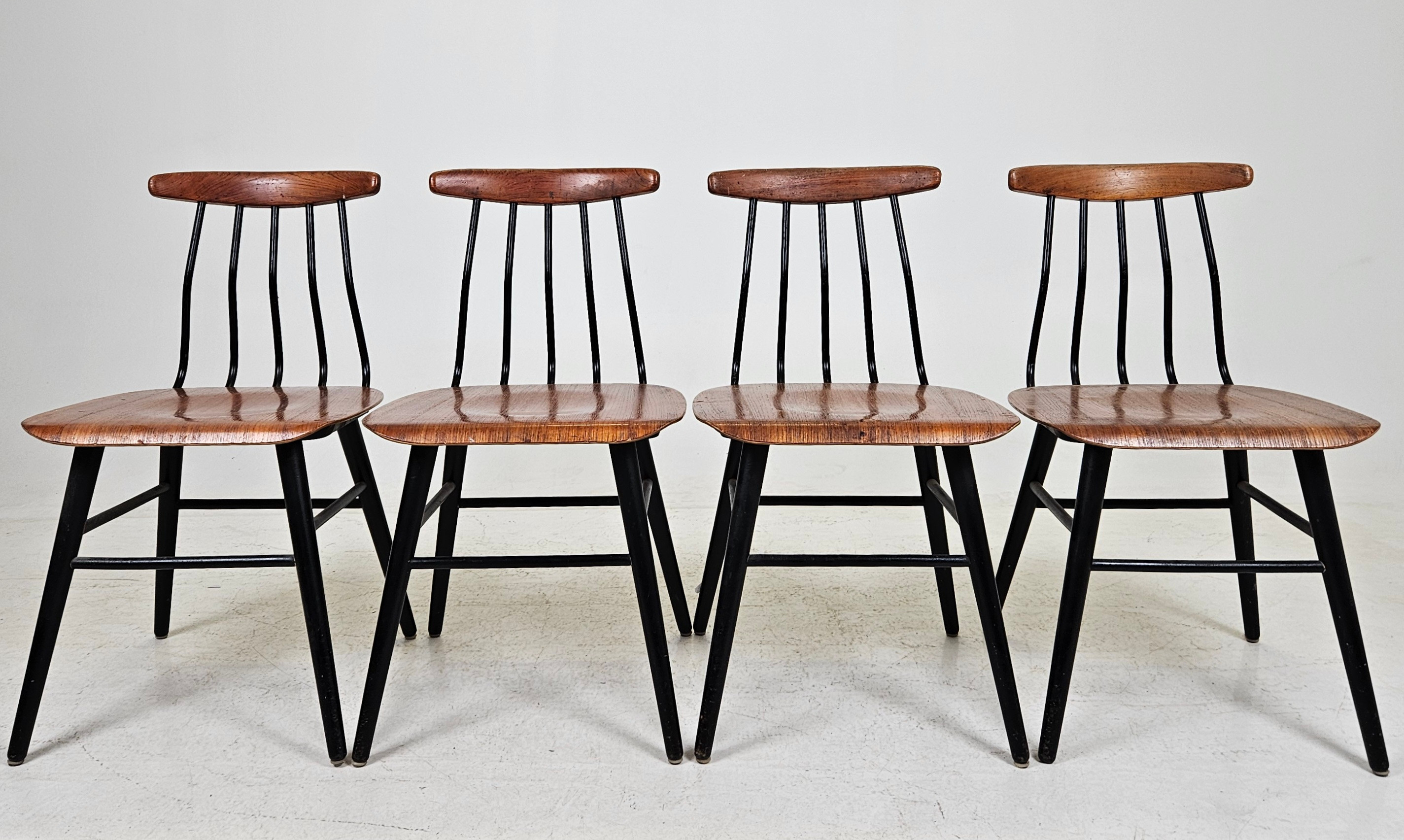 STOLAR, 4 st, Albin Johansson & Söner, Hyssna, 1950/60-tal.