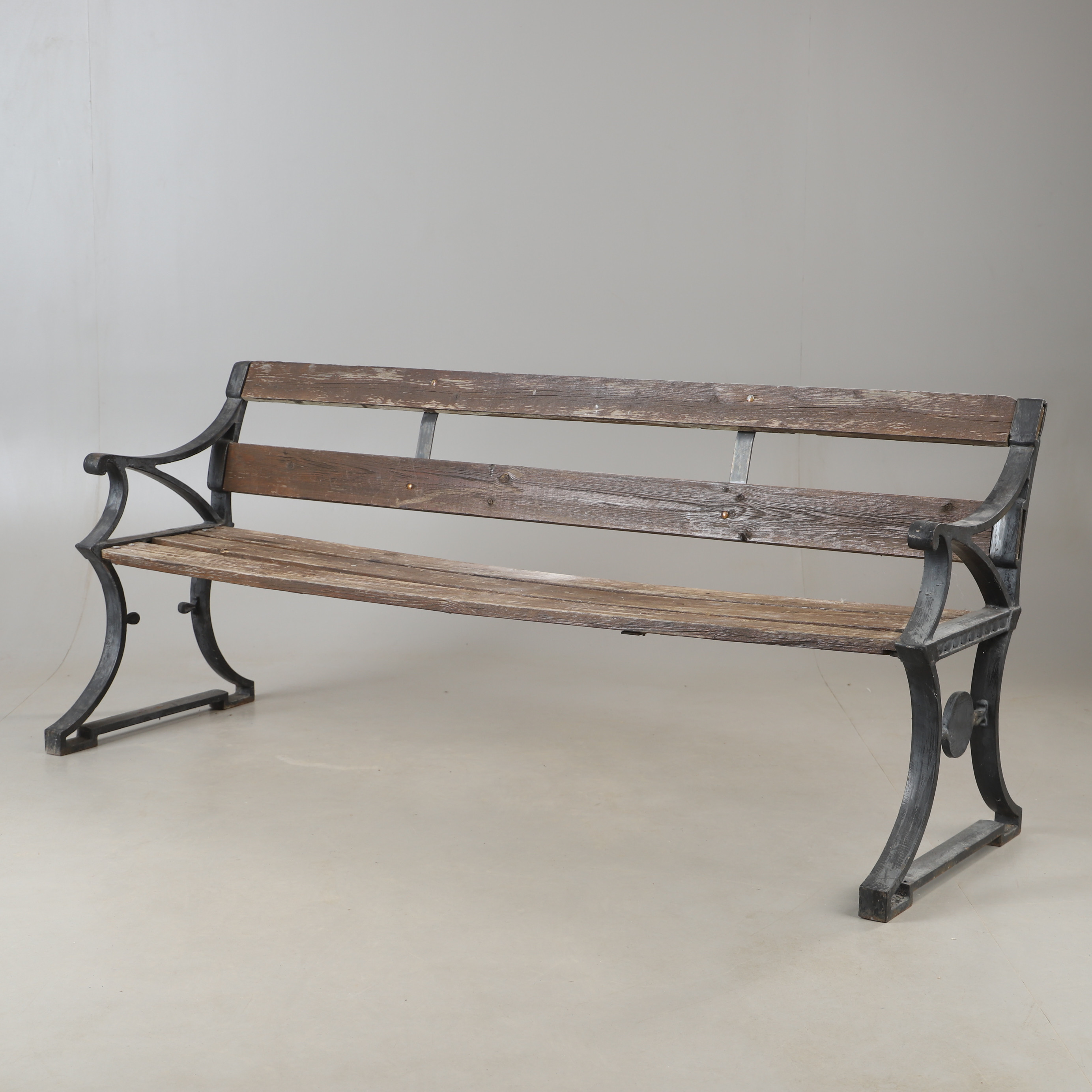 FOLKE BENSOW. Trädgårdsbänk, "Trädgårdsmöbeln Näfveqvarn nr 3", gjutjärn, Näfveqvarns bruk, 1900-tal.