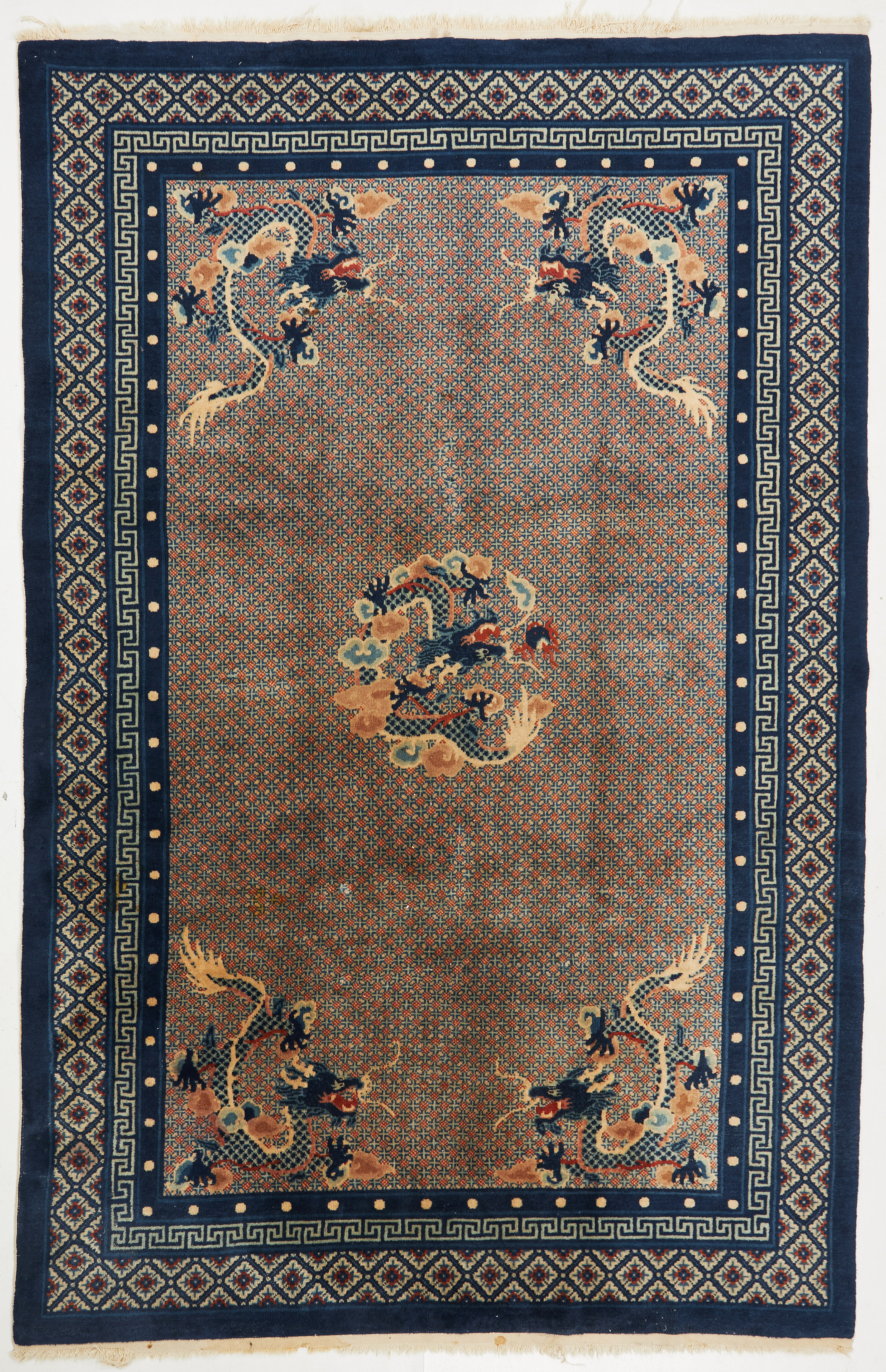 ORIENTMATTA, Kina, dekor med drakar, ca 282x181 cm.