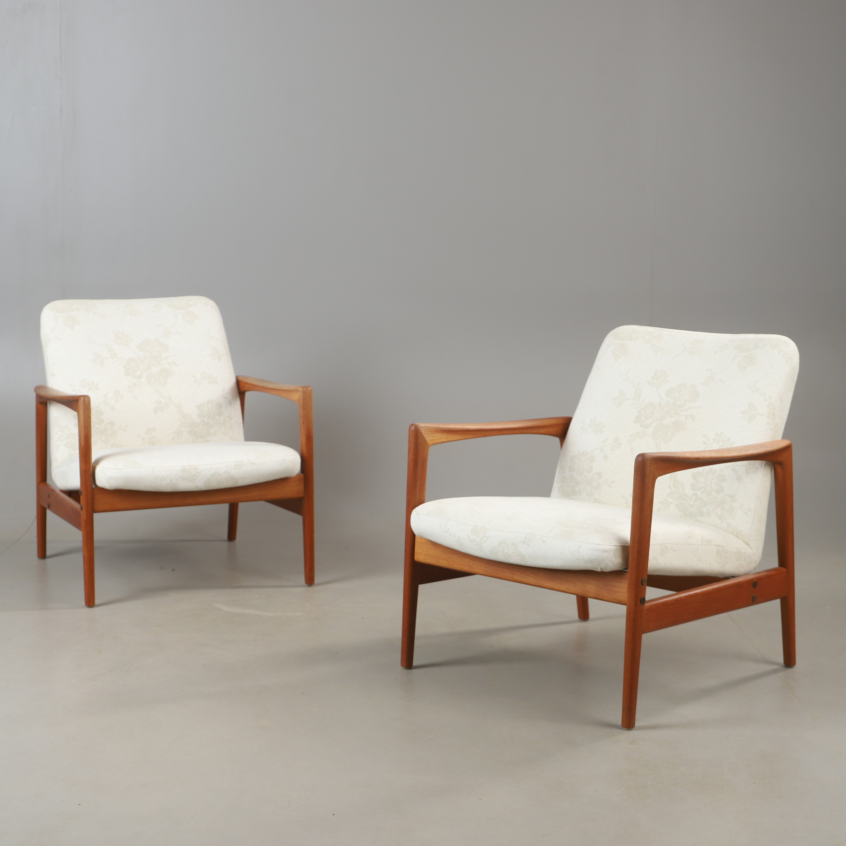 ALF  SVENSSON. Fåtöljer, 1 par, "Contour 100", teak, Dux, Bra Bohag, Ljungs industrier, Malmö, 1900-talets mitt.