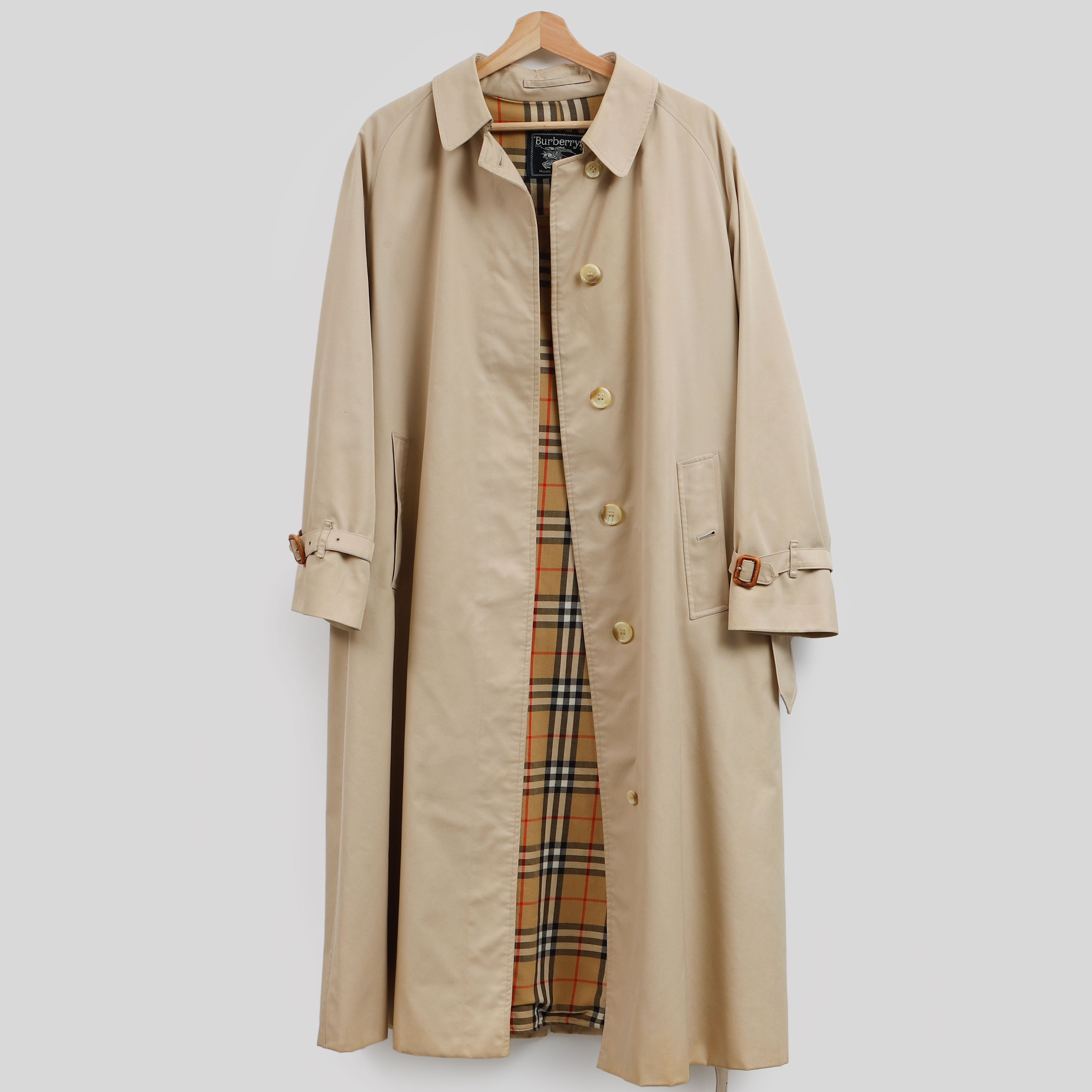 KAPPA, Burberry's, Made in England, 14 Long C82D.