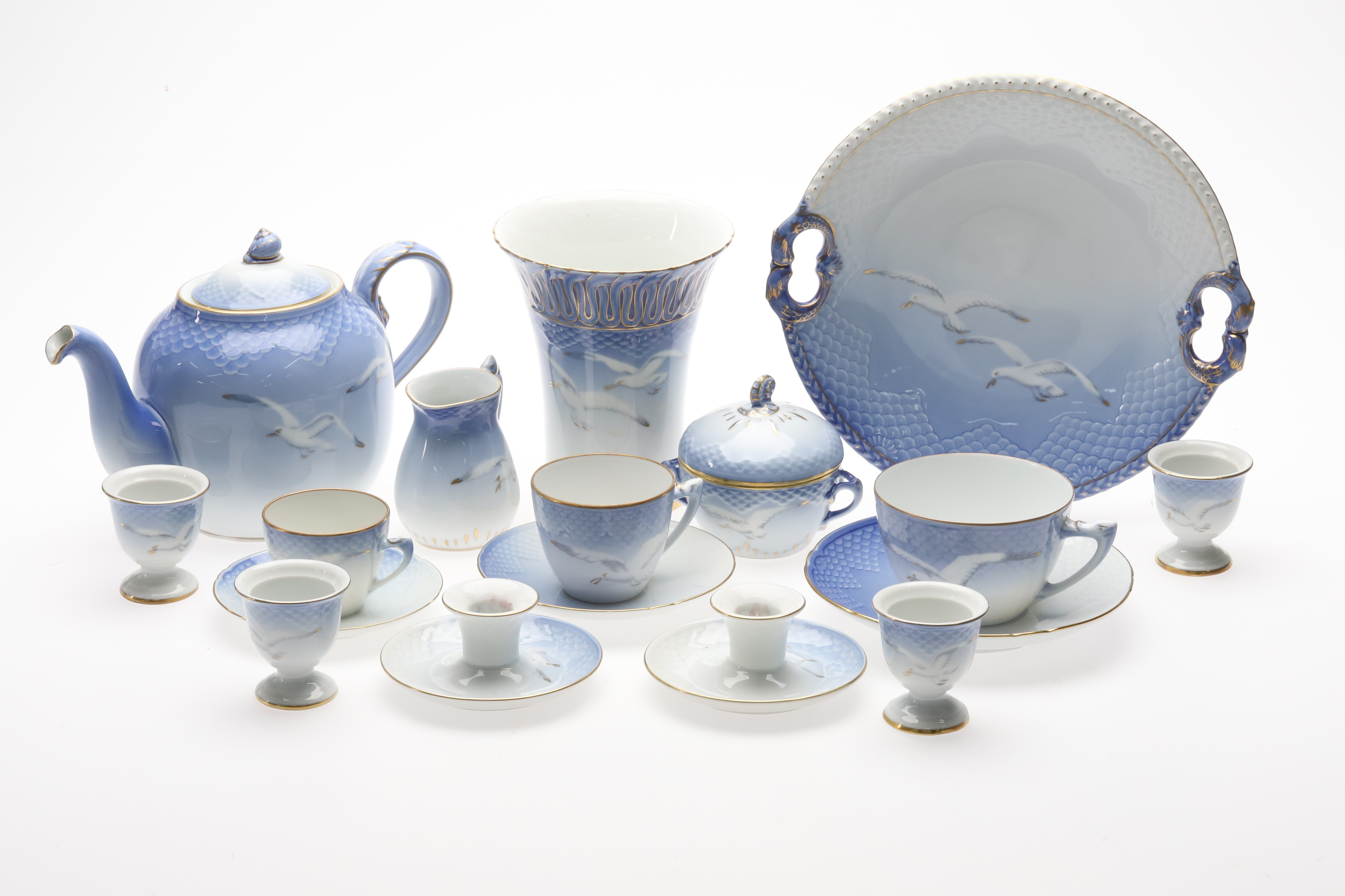 FRUKOSTSERVIS KAFFE/MOCCA/TE. 100 delar, Porslin, "Måsen", Bing & Gröndahl.