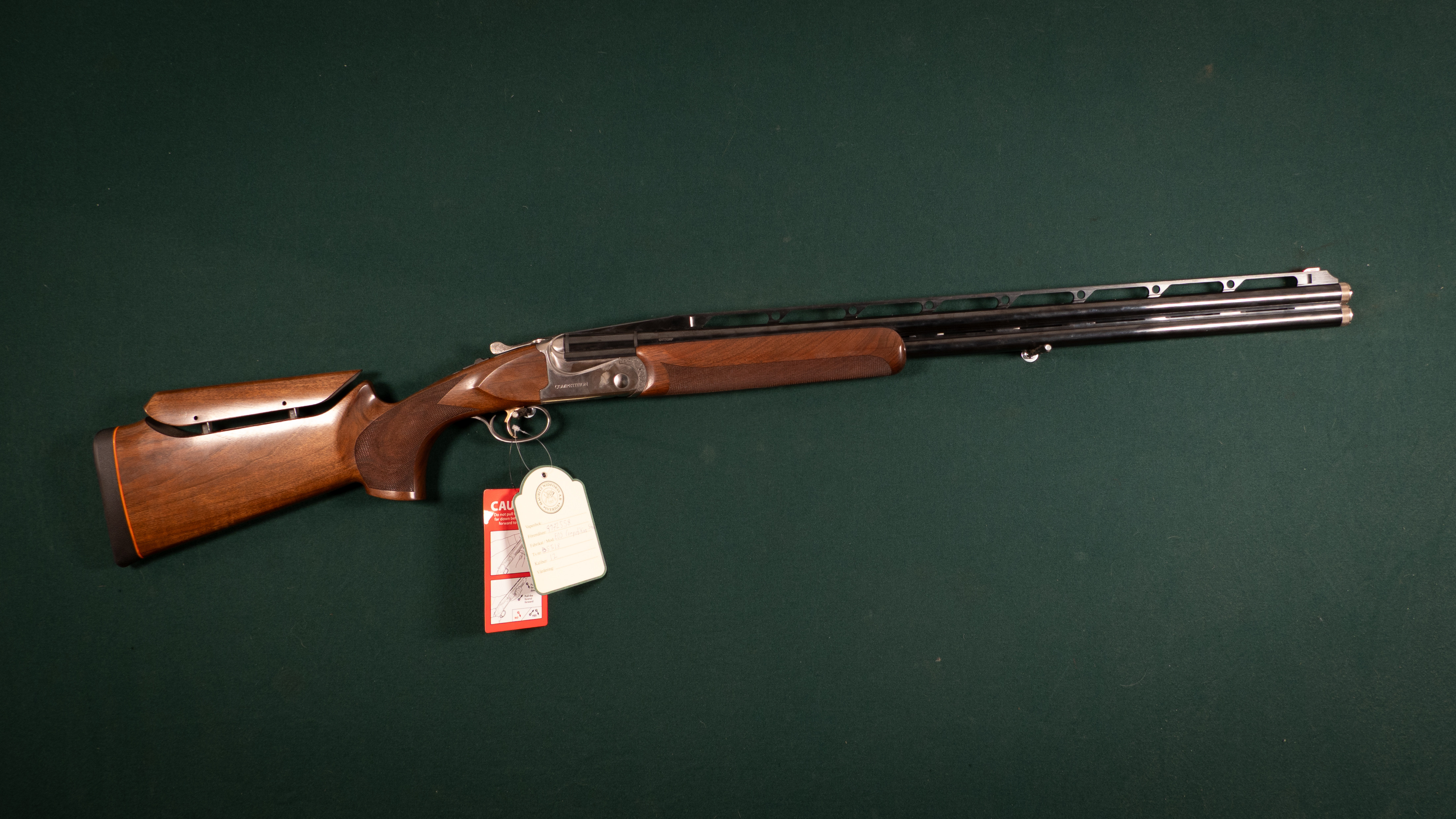 Eos Competition steel kal. 12 Tillv.nr. B5518.