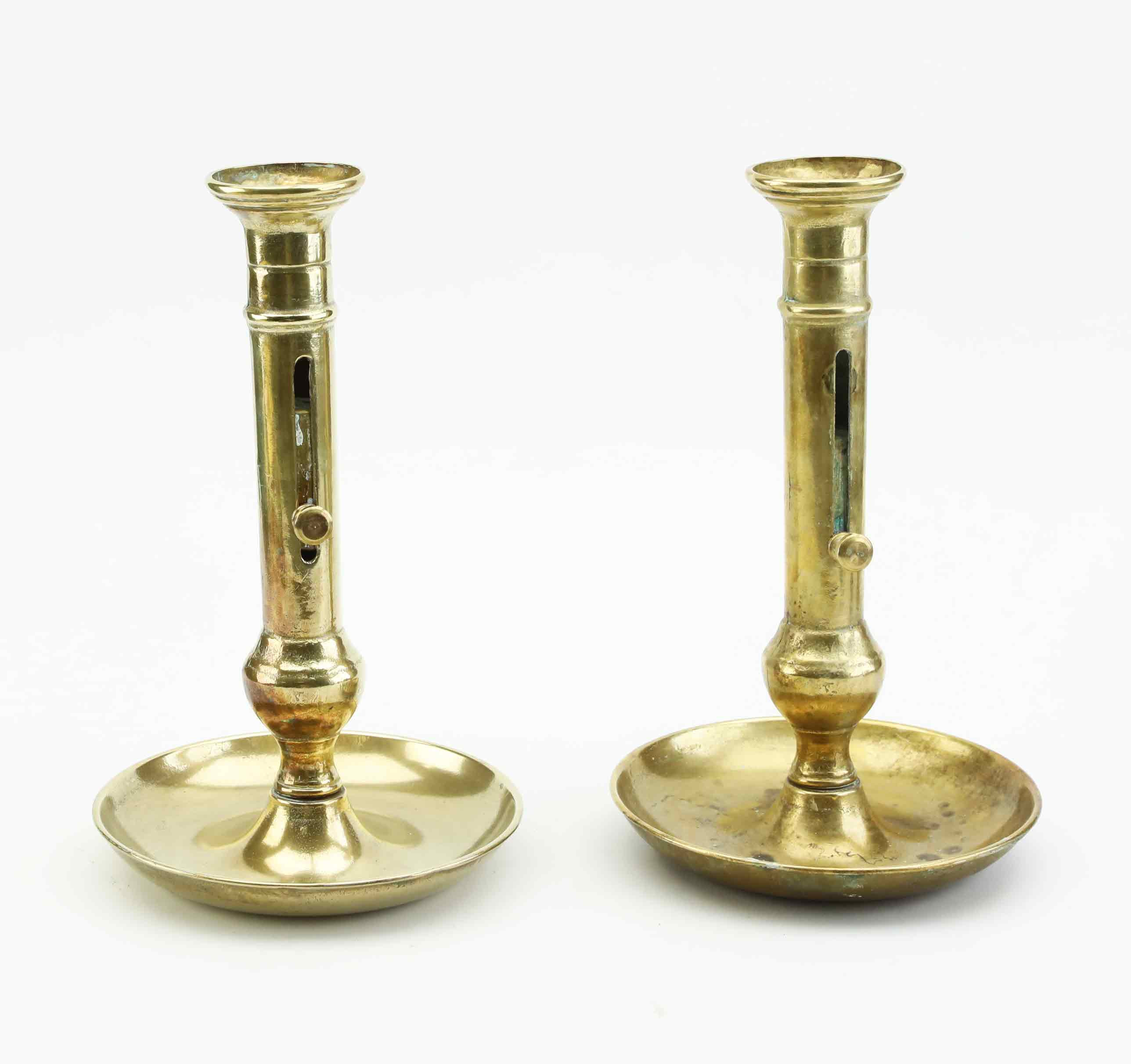 NATTLJUSSTAKAR, ett par, mässing, 1800-tal.