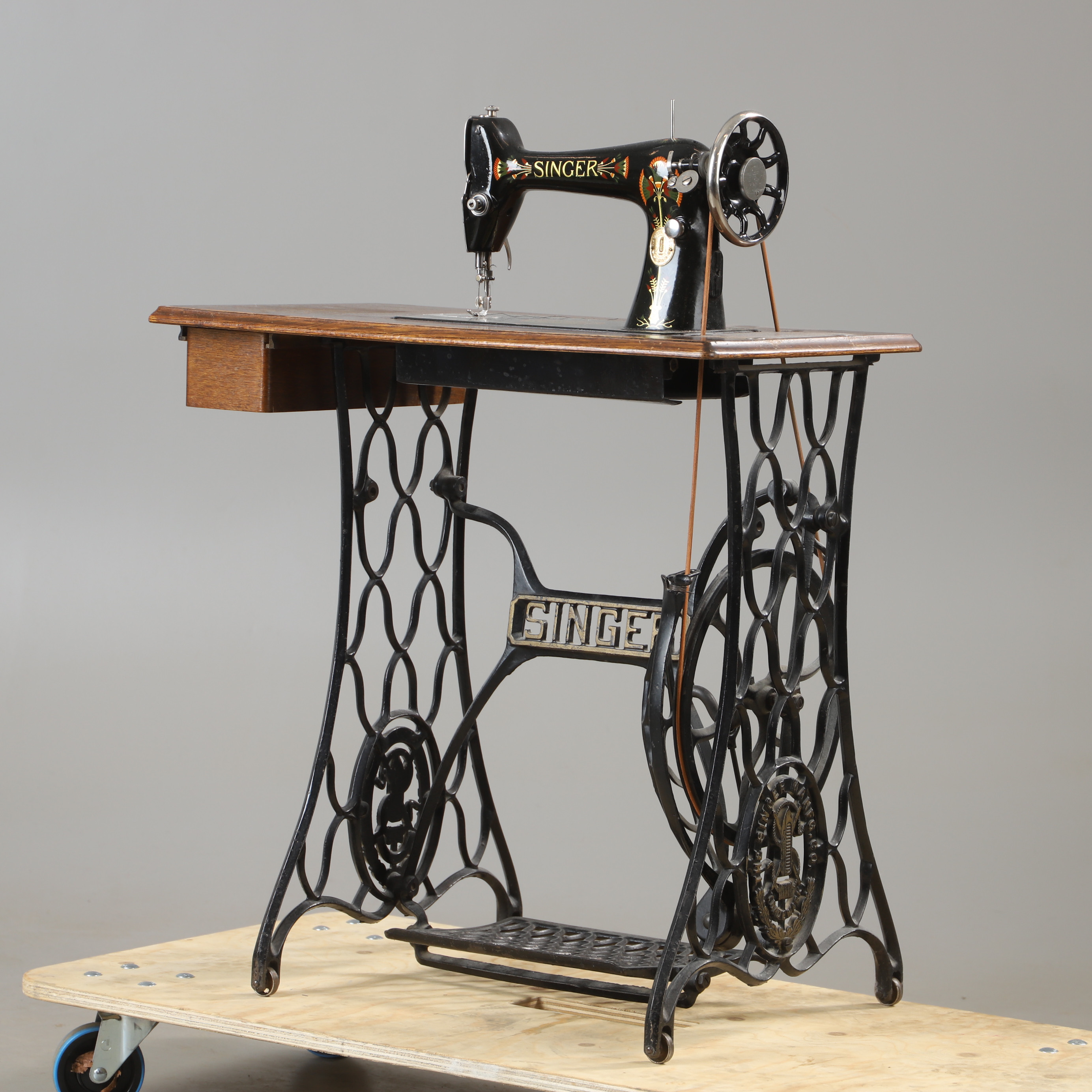 SYMASKIN MED GJUTJÄRNSUNDERREDE, Singer, tidigt 1900-tal.