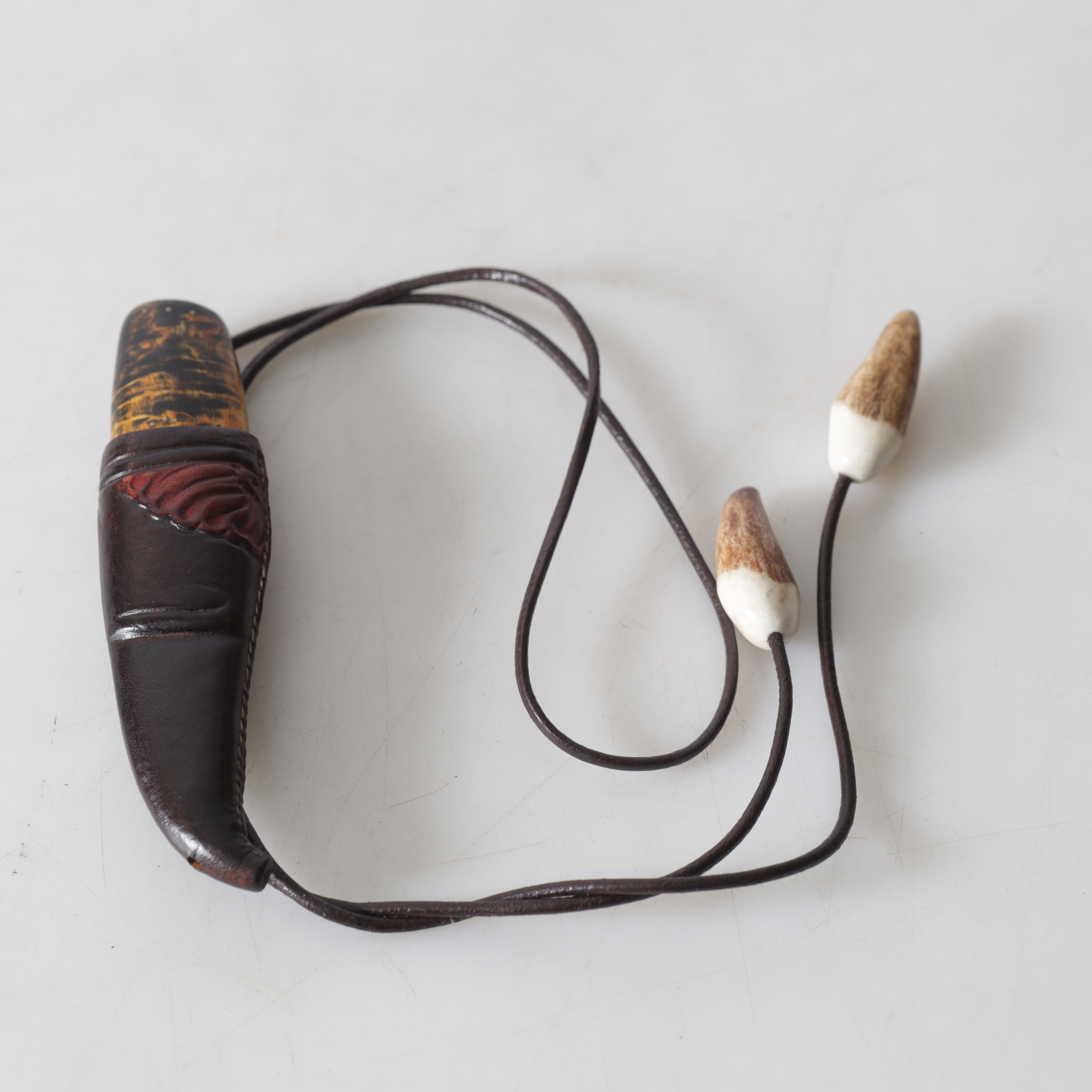 NILS-OLOF WALLIN. kniv, s.k. "Neckknife", signerad.