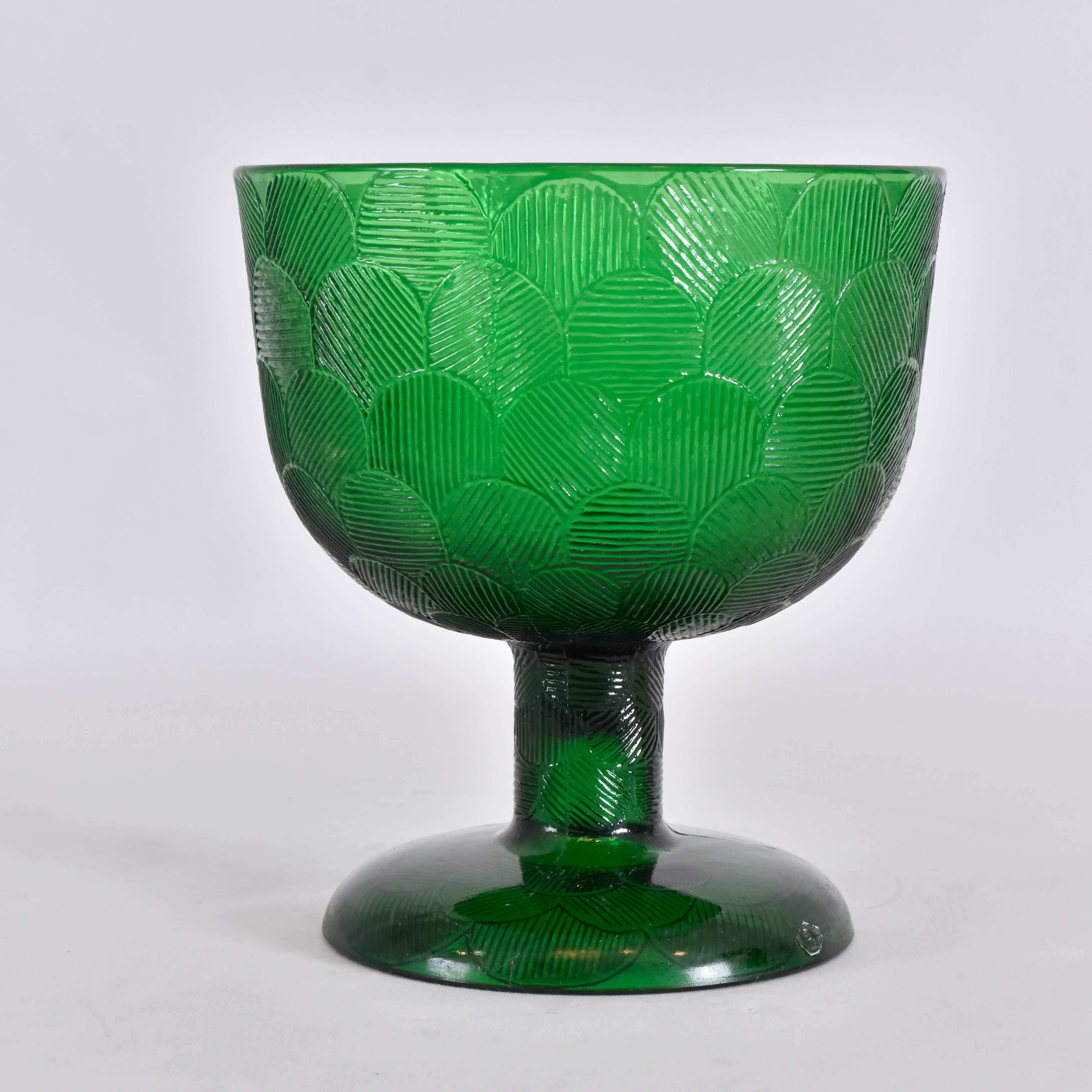 HEIKKI ORVOLA. skål på fot, grön glasmassa, Iittala "Miranda".