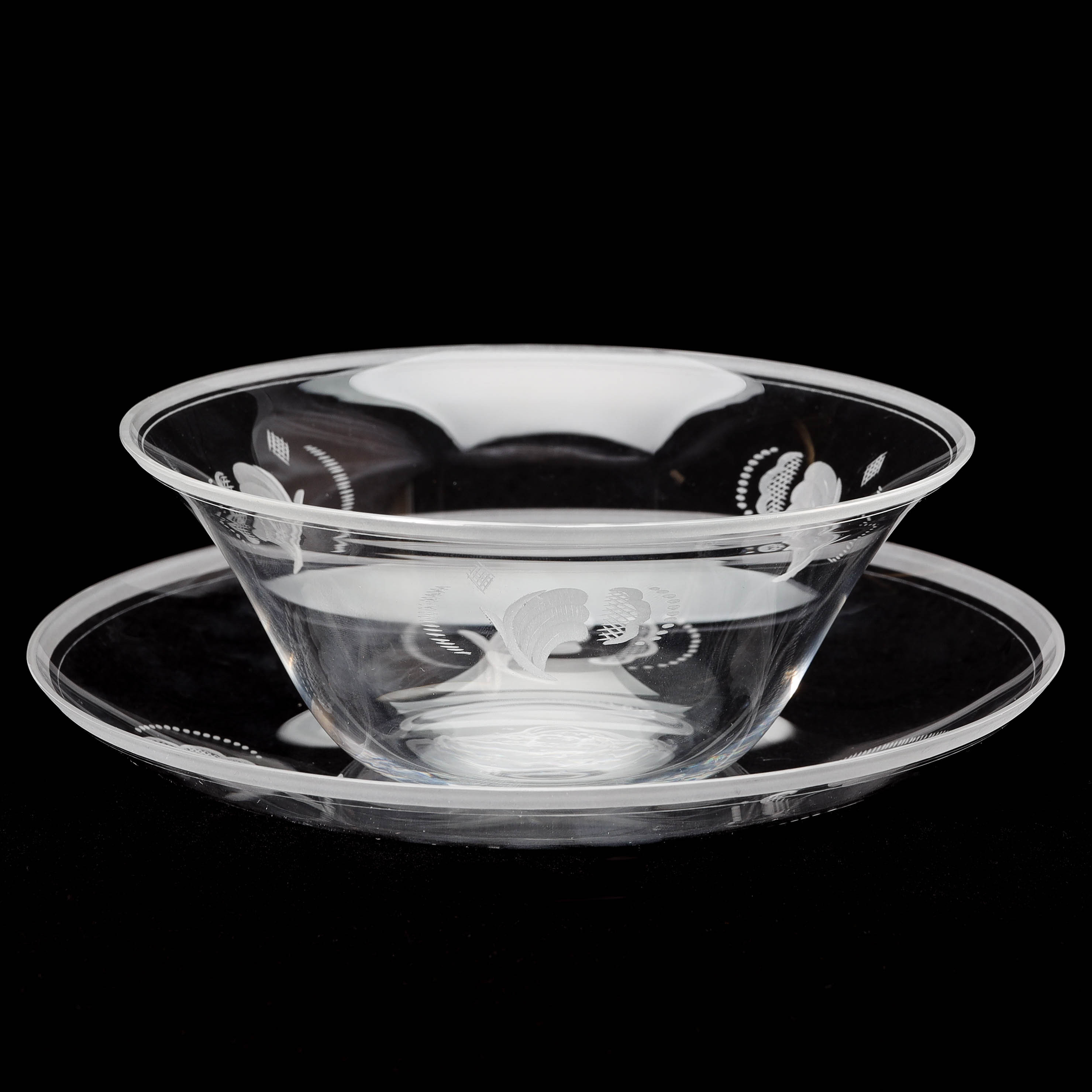 SIMON GATE. Skål & fat, 2 delar, Orrefors, 1929.