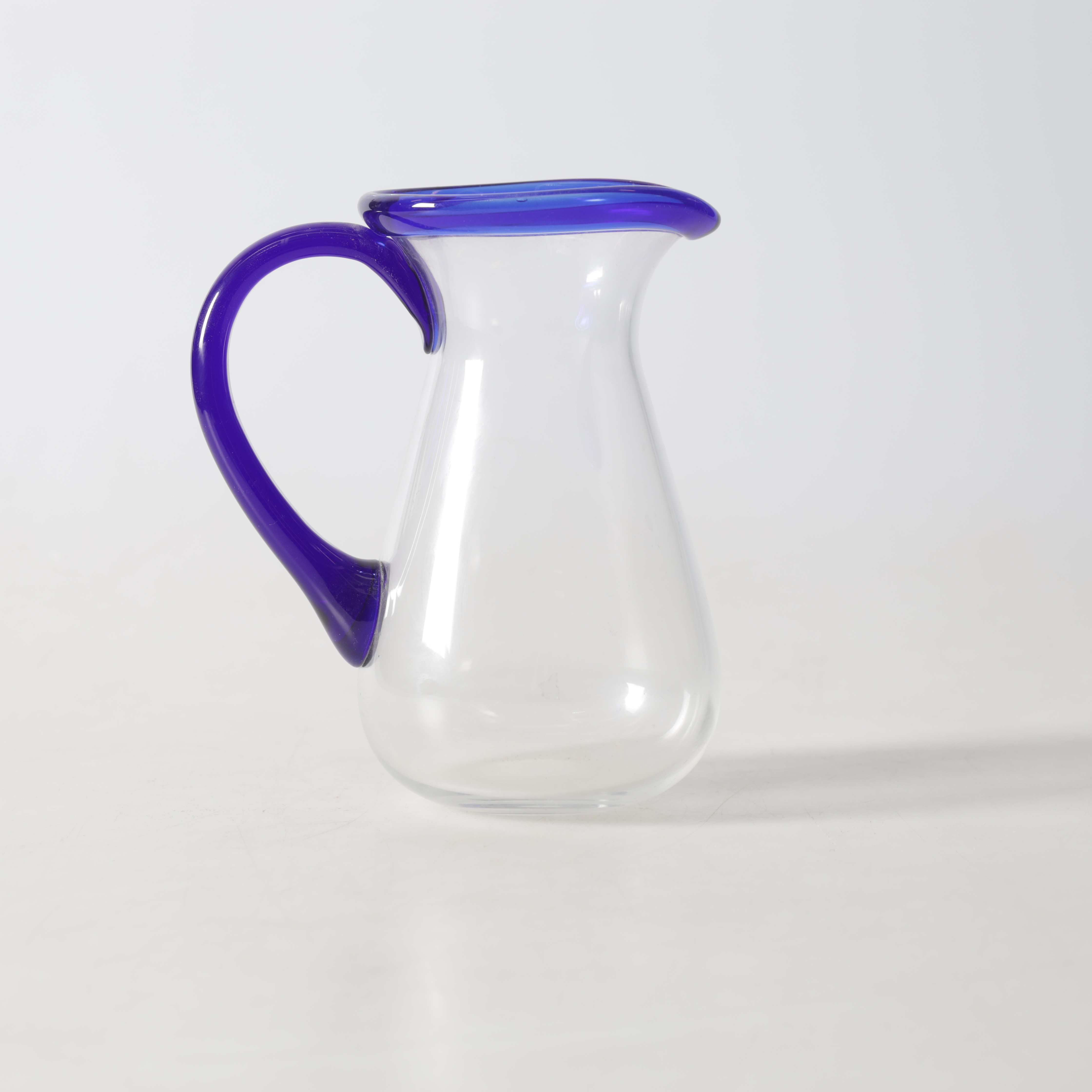 TILLBRINGARE, glas, Bergdala Glasbruk.