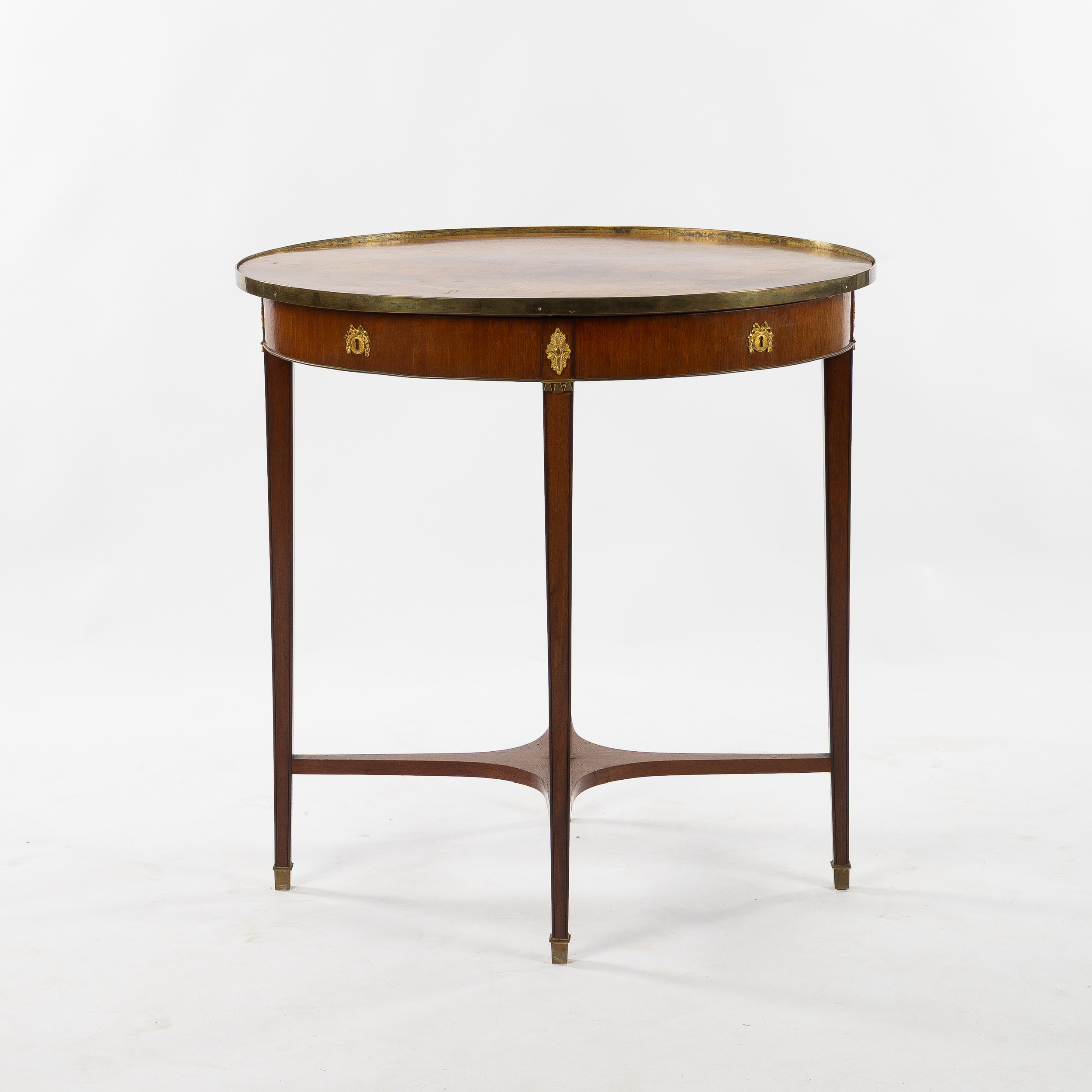 BORD, Karl-Johan, fanerad i mahogny, 1800-tal.