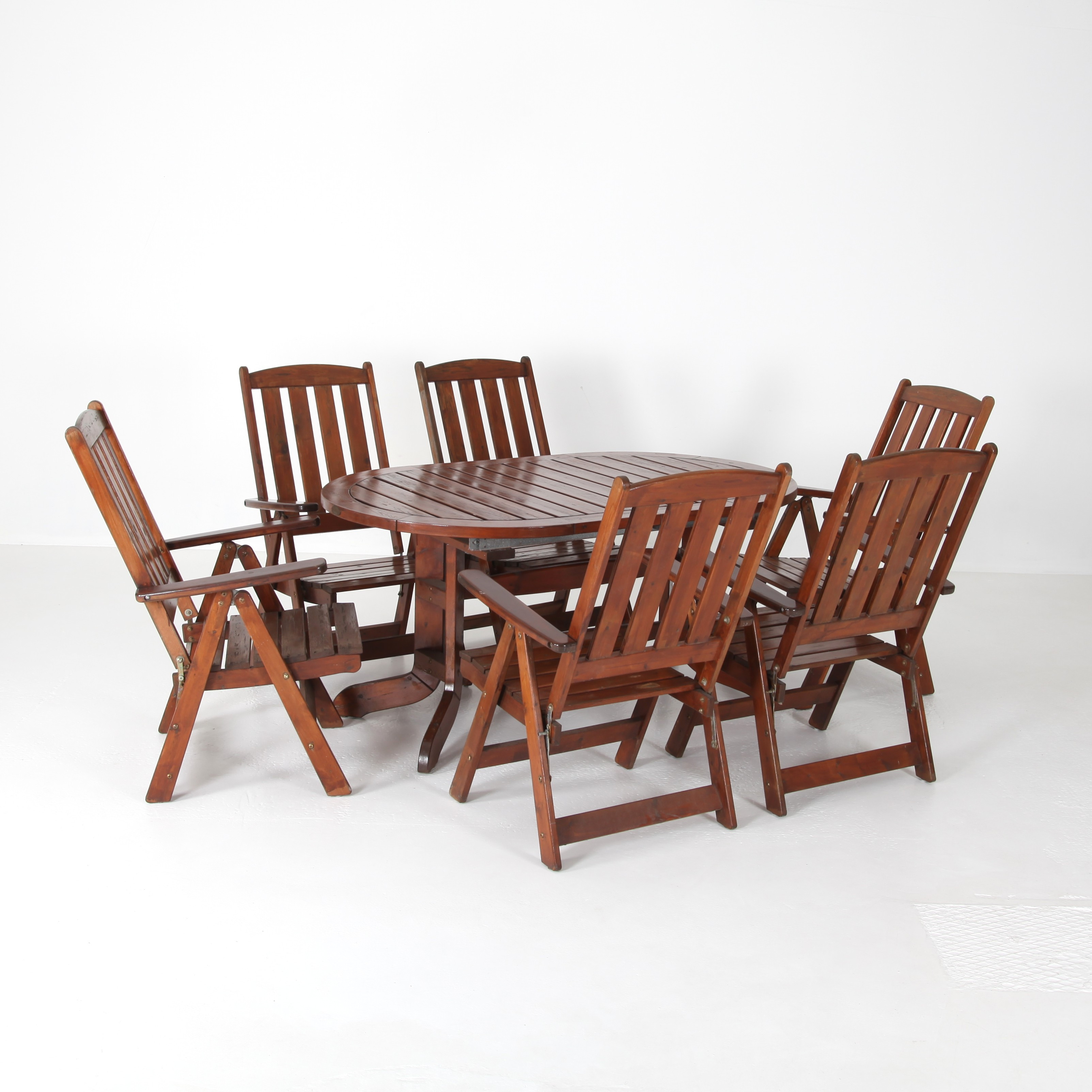 TRÄDGÅRDSGRUPP, 9 delar, Brafab, bord med 2 iläggsskivor samt 6 stolar med dynor.