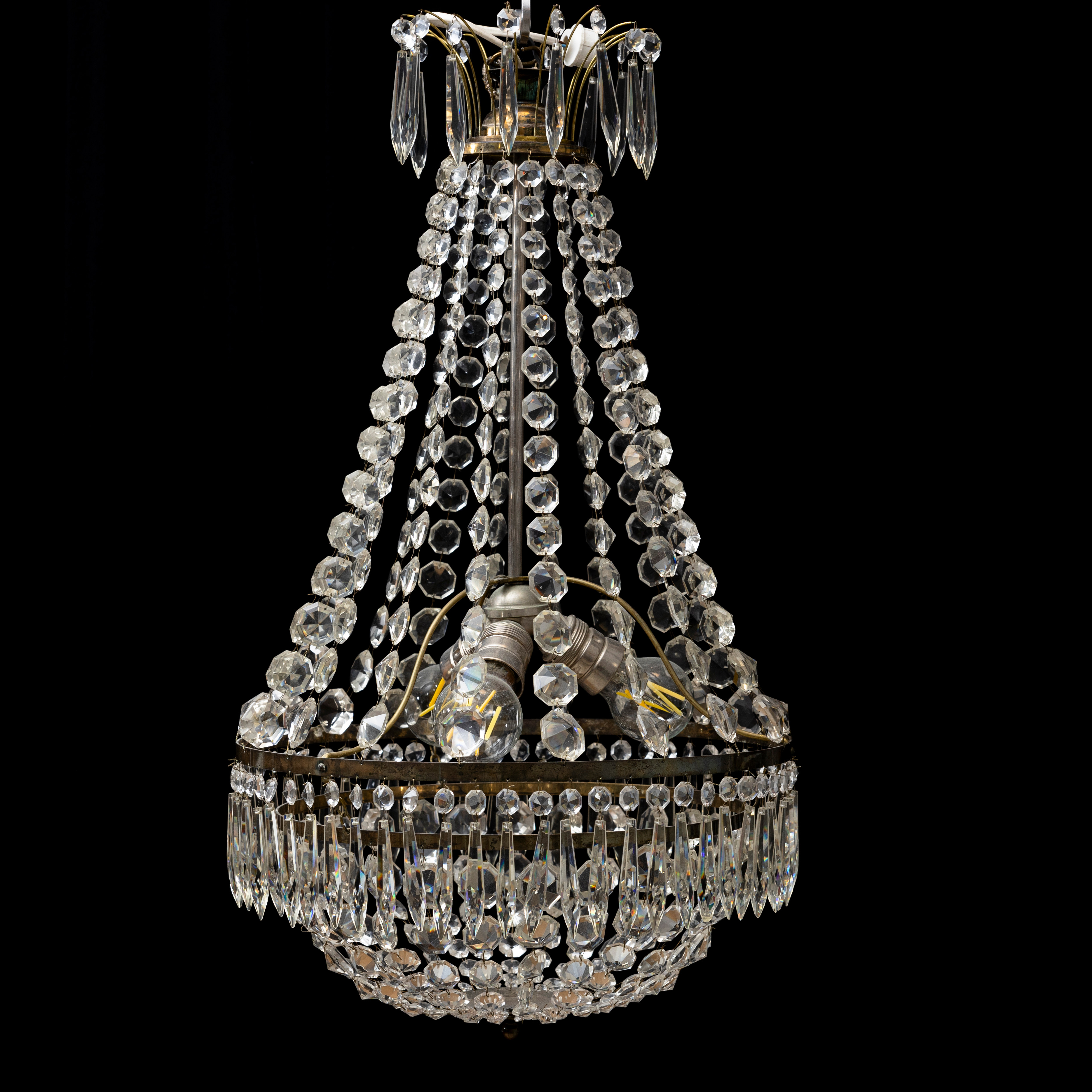 LJUSKRONA, 1900-talets första hälft. Höjd ca 71 cm.