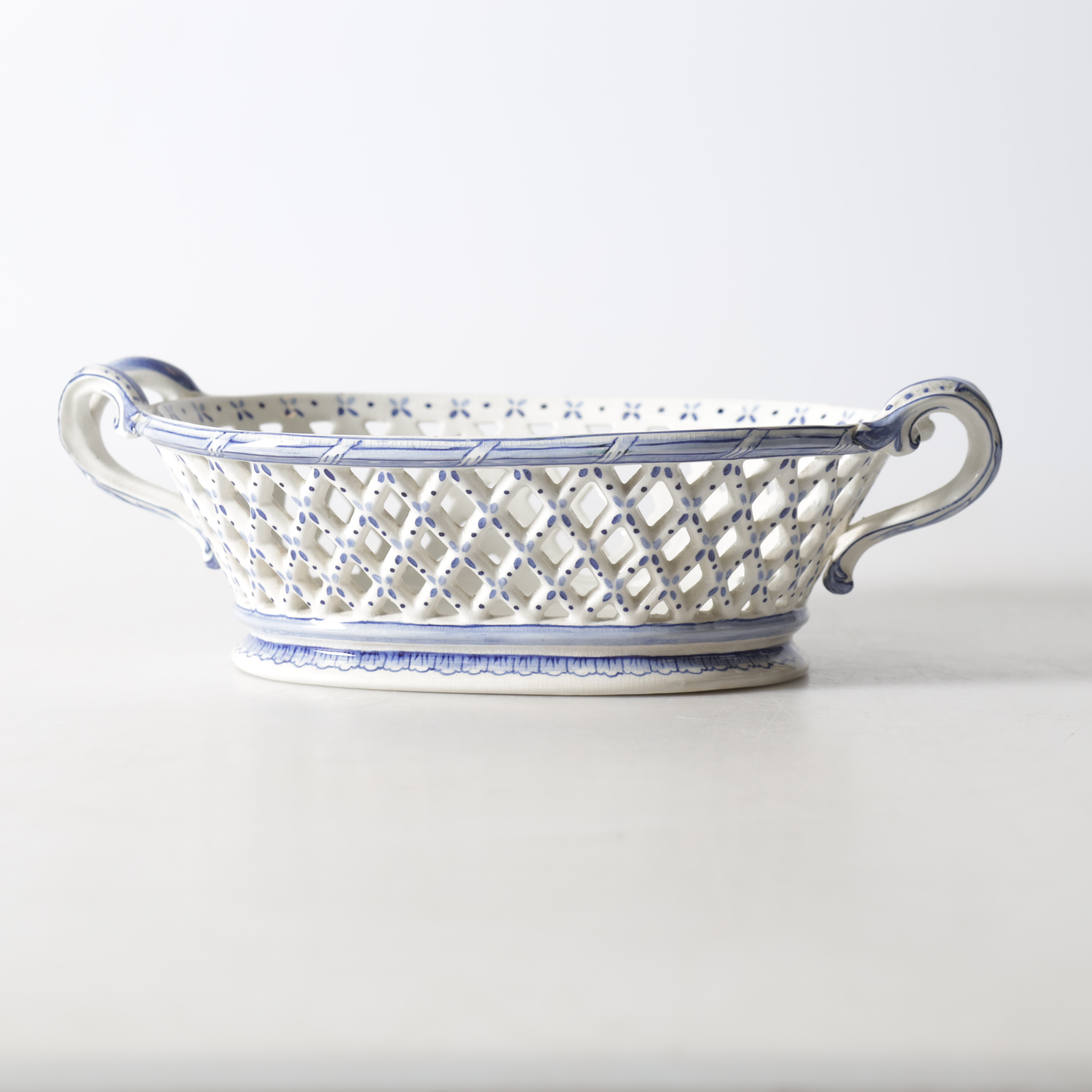 GALLERSKÅL, flintgods, Rörstrand, 1900-talets första hälft.