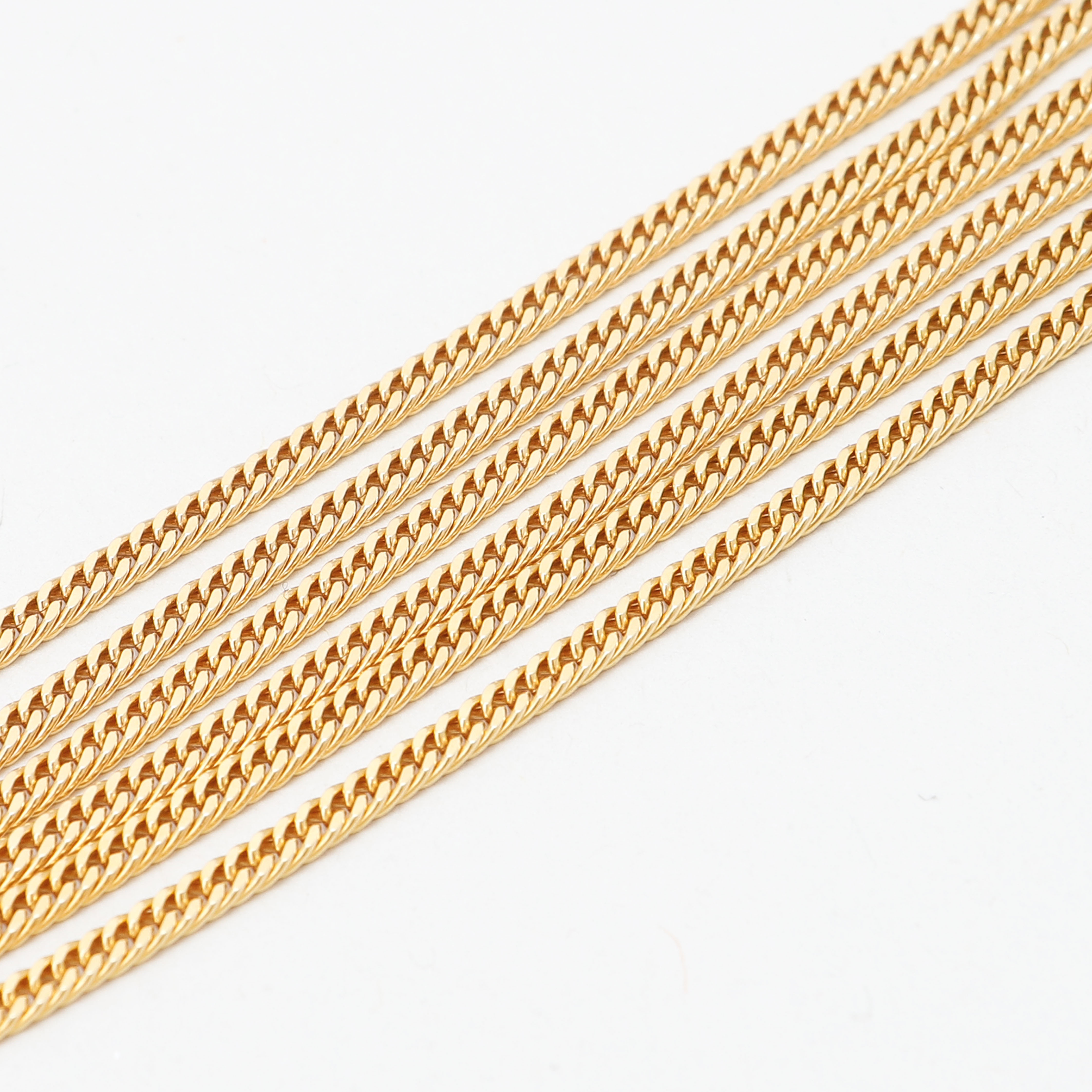 COLLIER, 18k guld, vikt ca 14,6 gram.