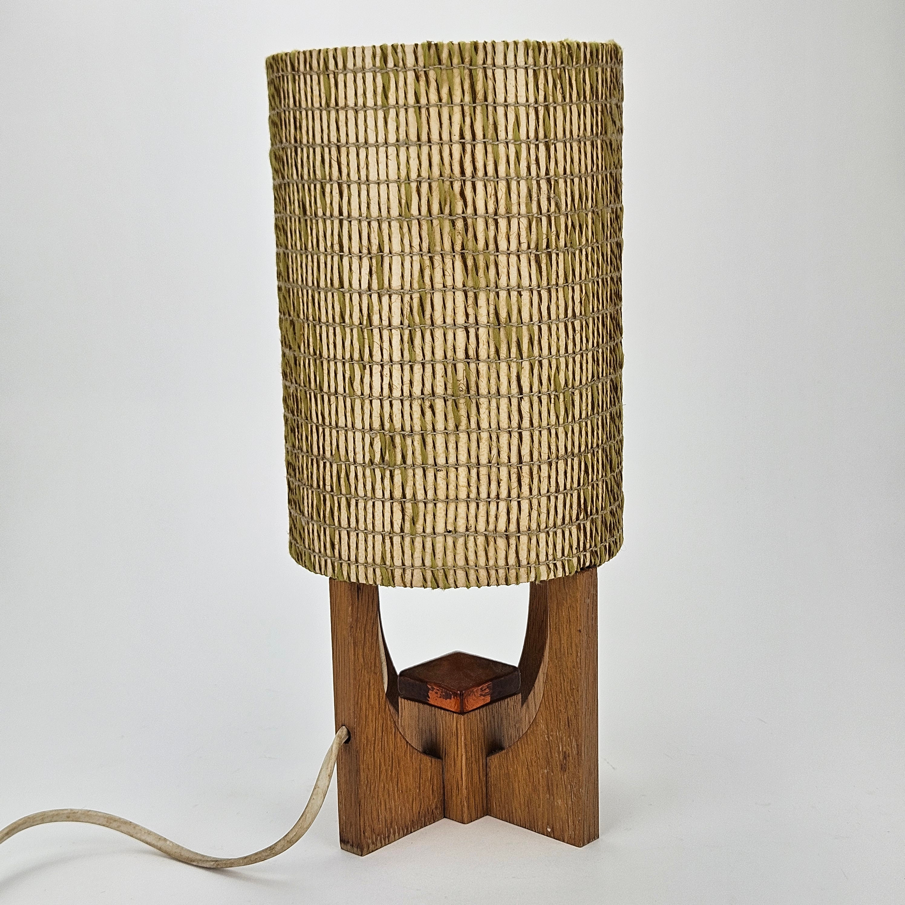 BORDSLAMPA, ek och glas, AB Konst-Hantverk, Ulricehamn.