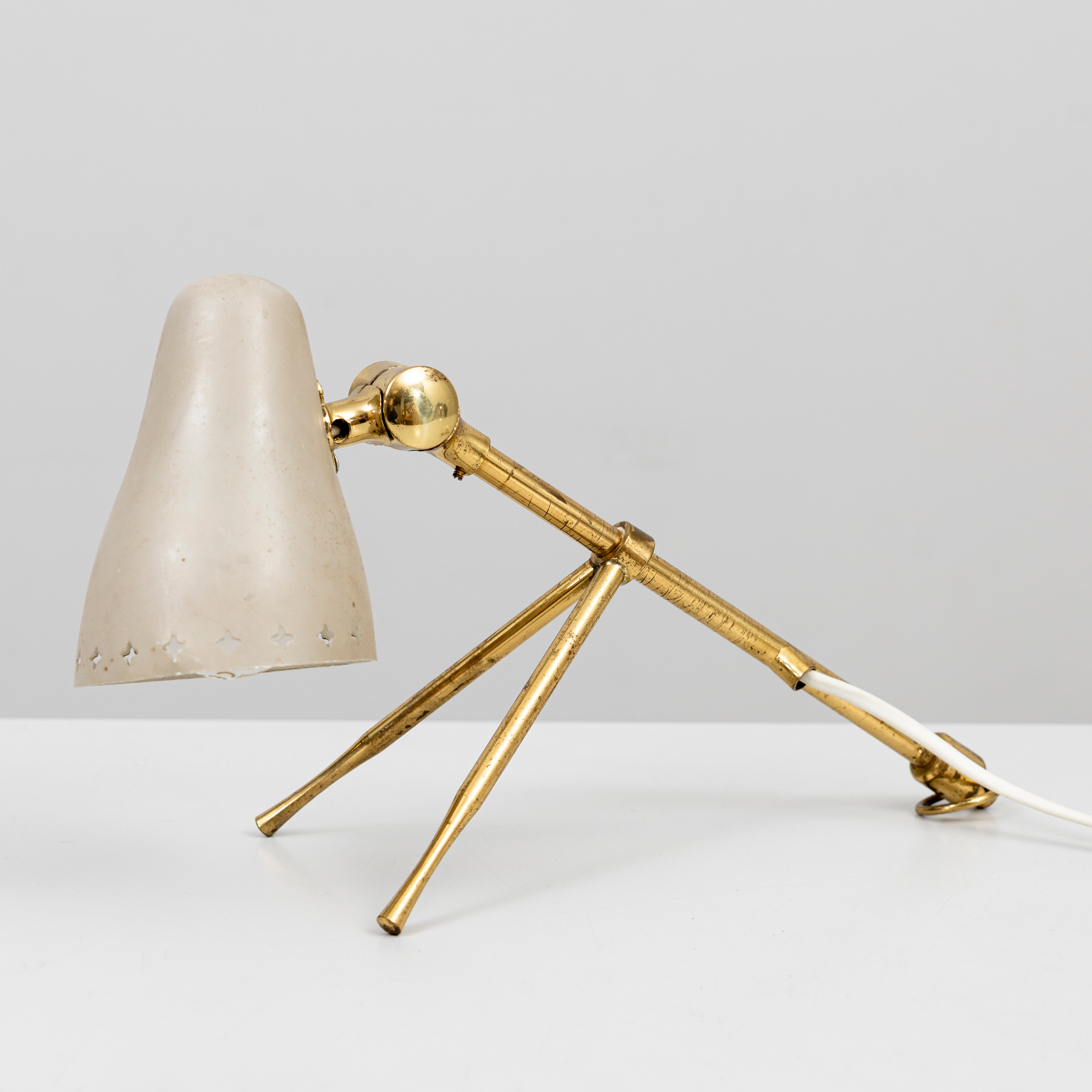 BORIS LACROIX. Bordslampa/vägglampa, Falkenbergs Belysning, 1950-tal.