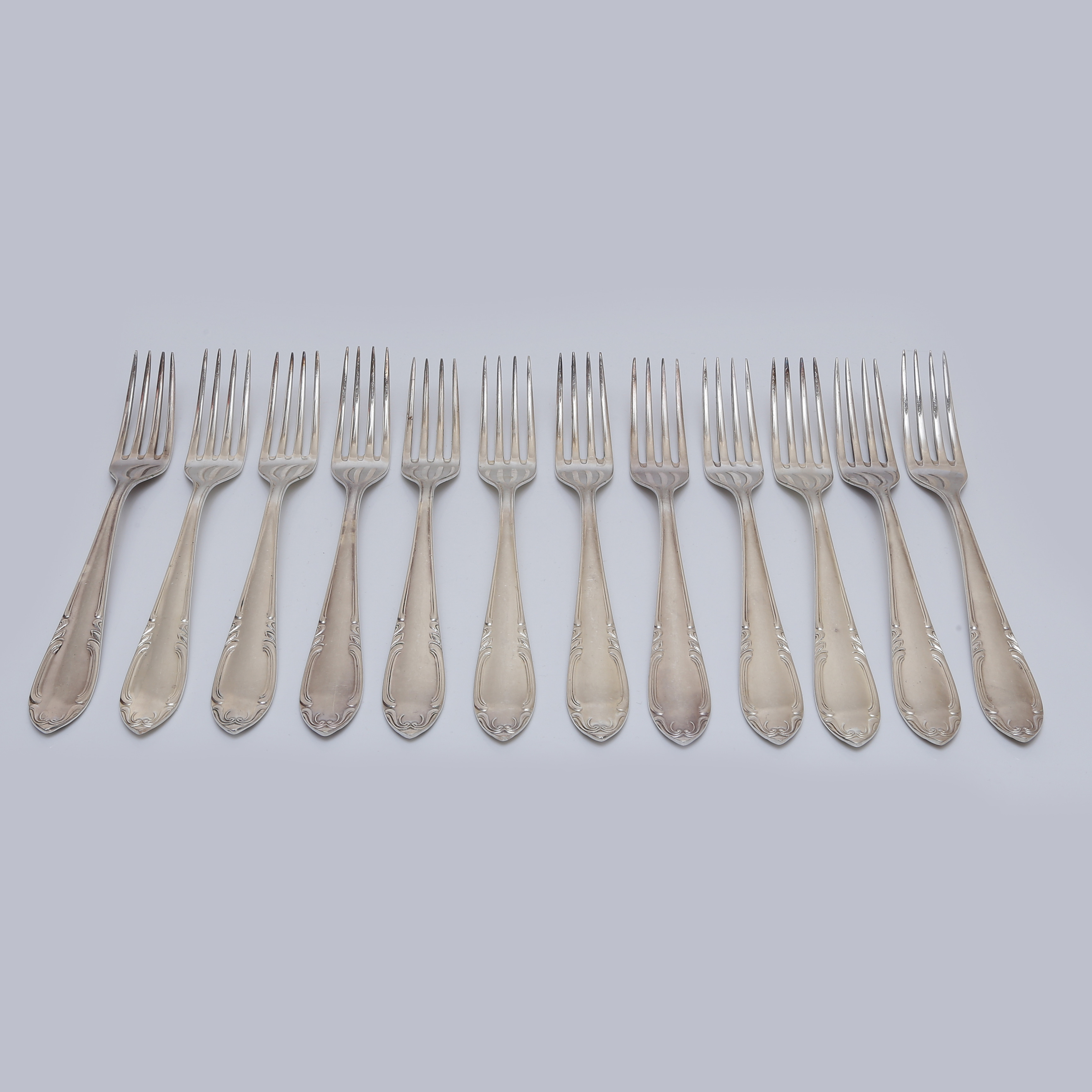 36 BESTICK "SLOTTSBAROCK" 12 GAFFLAR, 12 KNIVAR, 12 FÖRRÄTTSKNIVAR, NYSILVER.