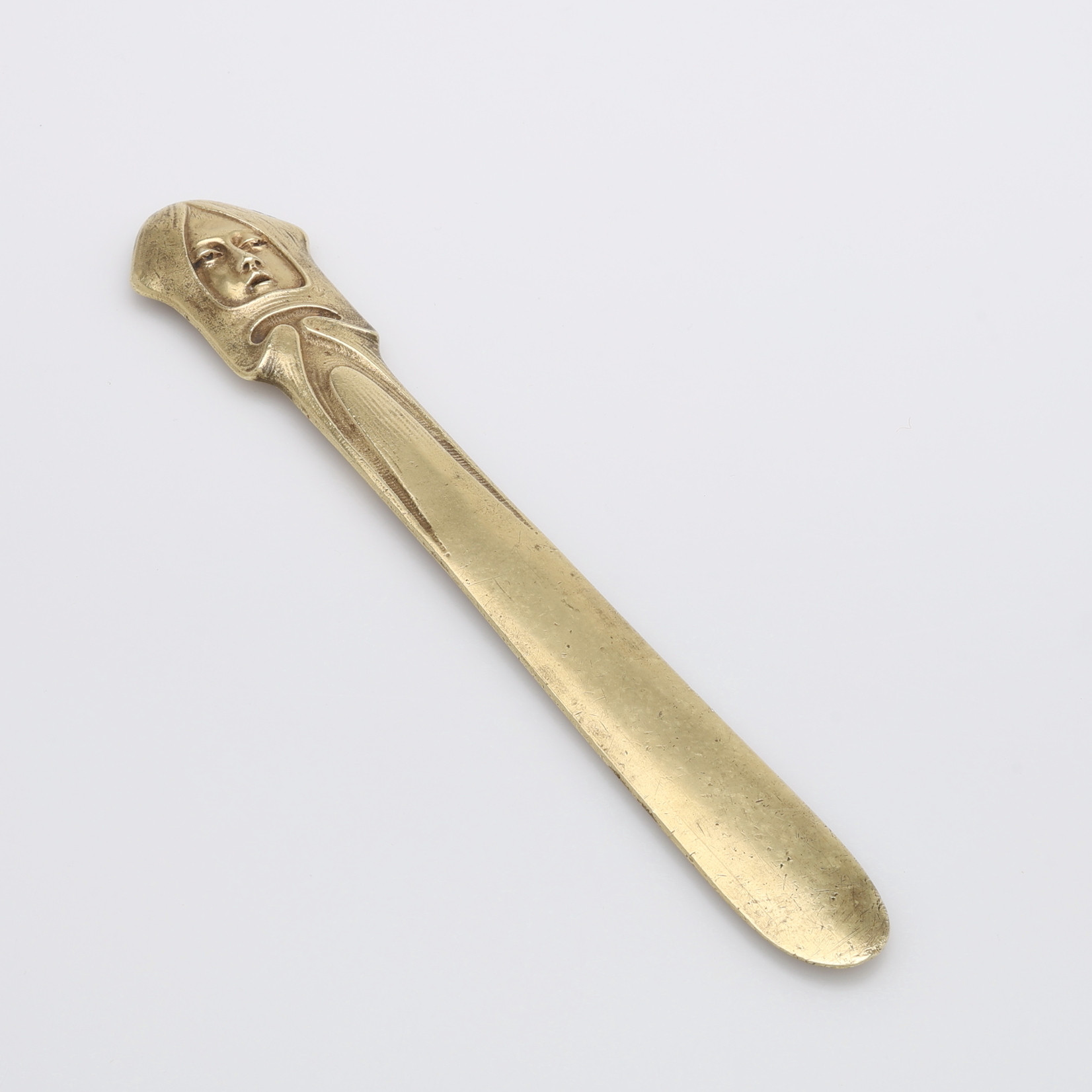 BREVKNIV, MÄSSING SIGNERAD F. HABER, JUGEND / ART NOUVEAU, WIEN O. 1900.