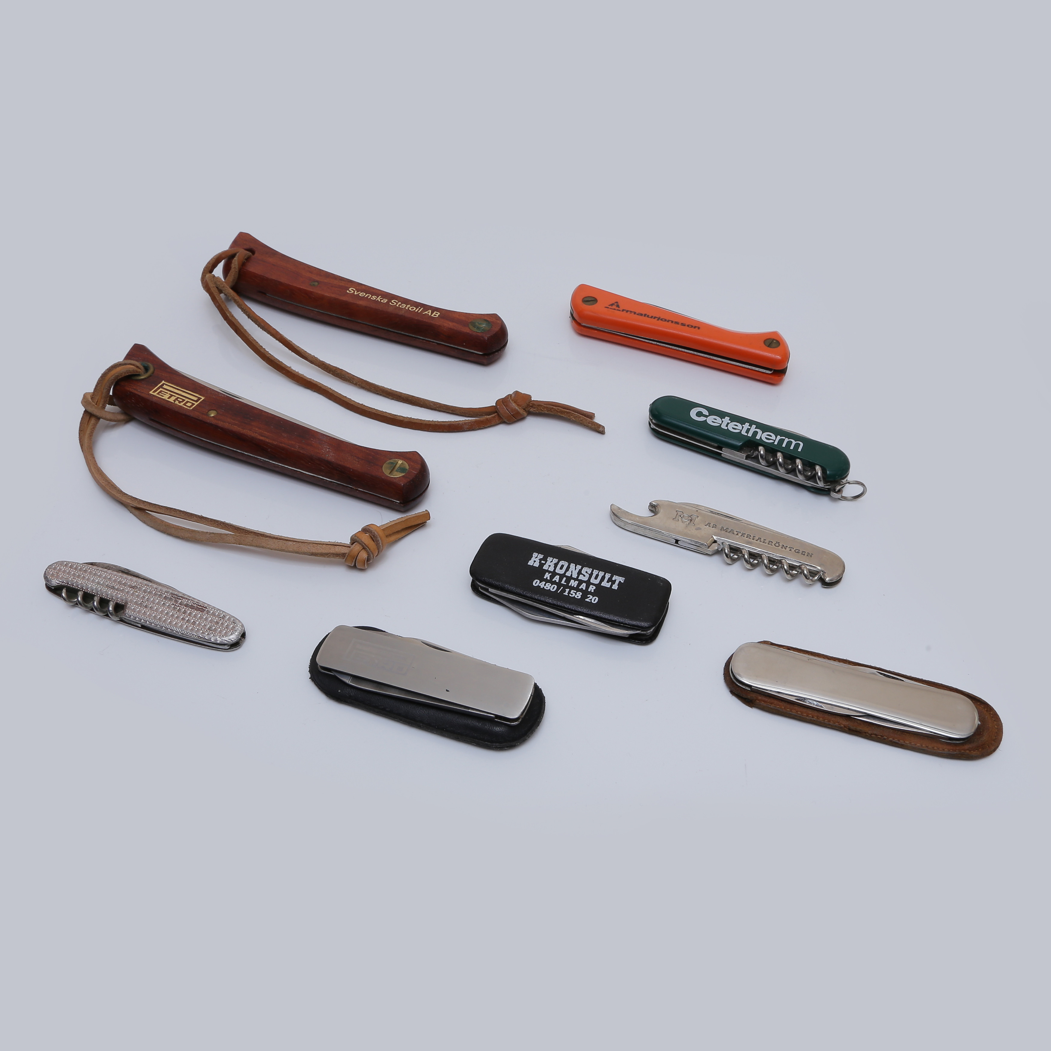 SAMLING FICKKNIVAR, 9 DELAR, 1900-TAL.