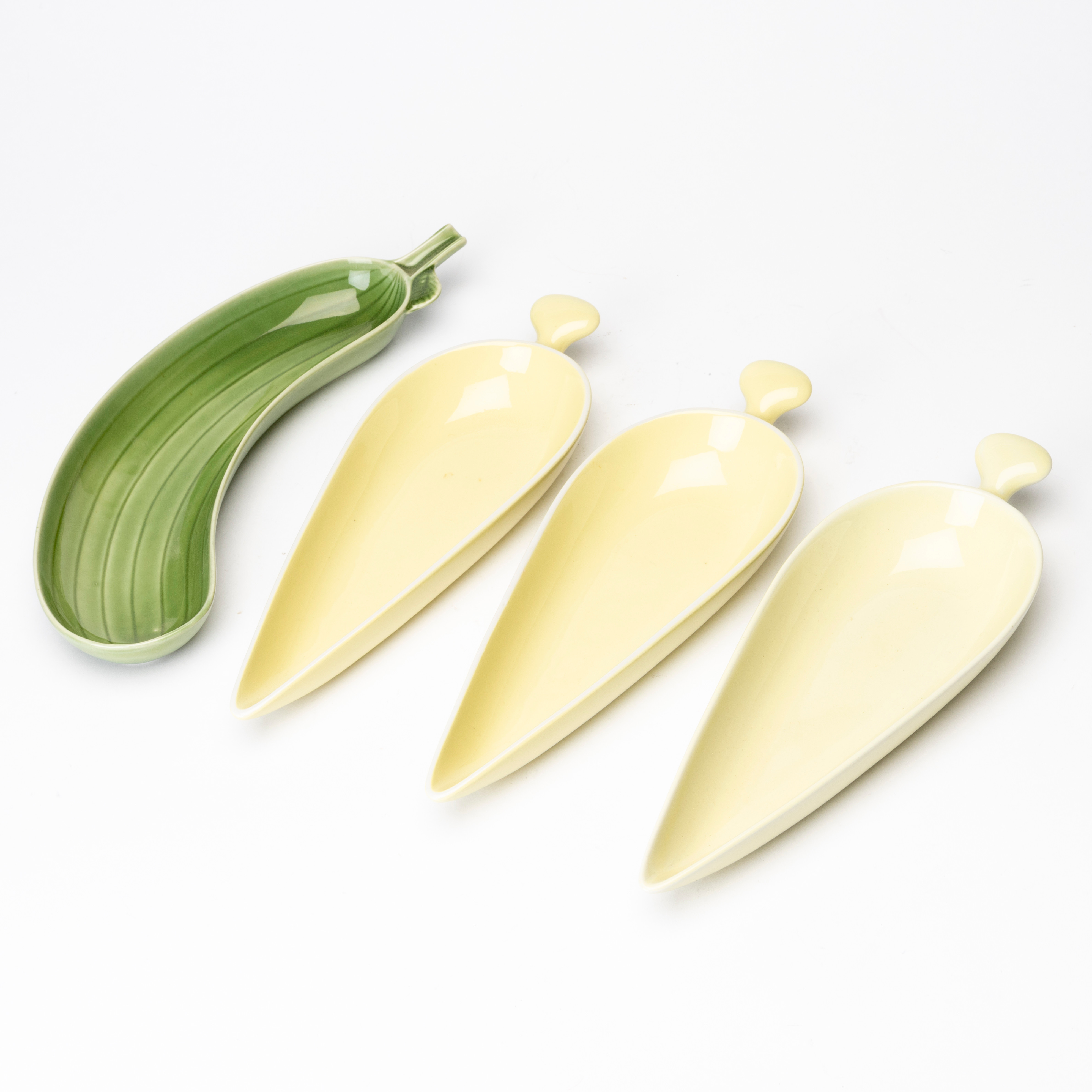 STIG LINDBERG. Skålar, 3+1 st, "Pumpa" samt "Gefyr", Gustavsberg, 1950-/60-tal.