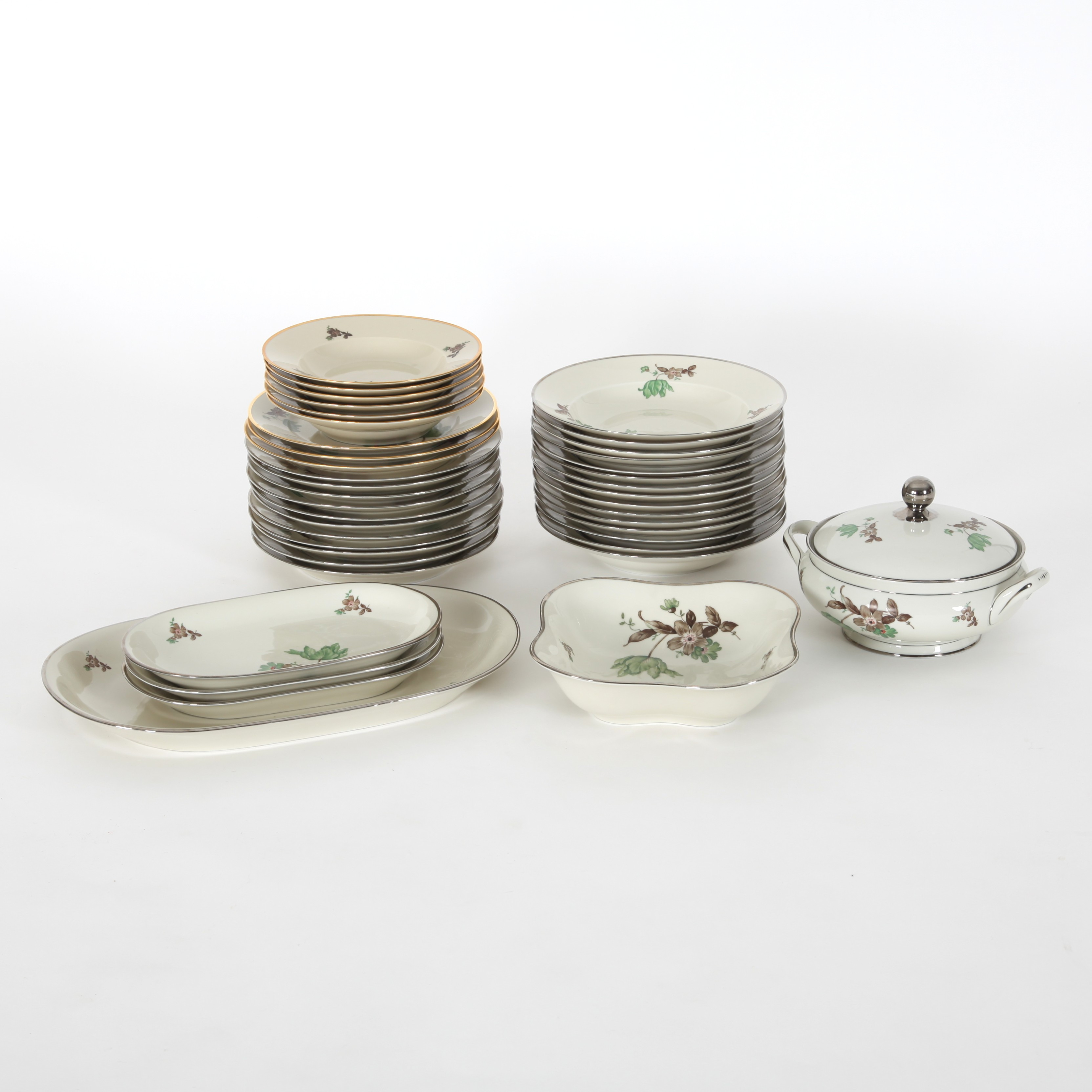 MATSERVIS, 45 delar, KPM, Kjøbenhavns Porcellains Maleri A/S, Danmark.